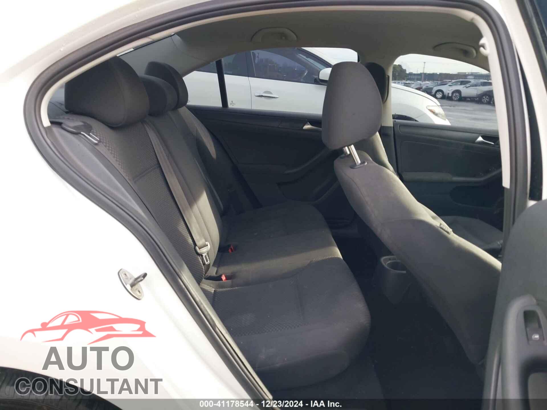 VOLKSWAGEN JETTA 2012 - 3VW2K7AJ0CM401369