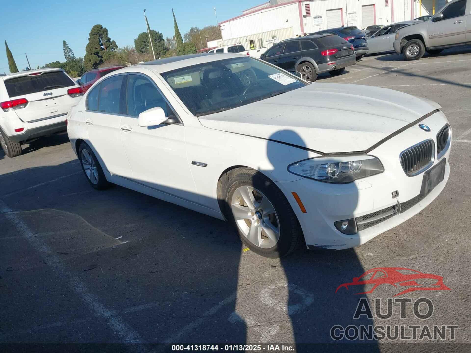 BMW 528I 2013 - WBAXG5C53DDY35407