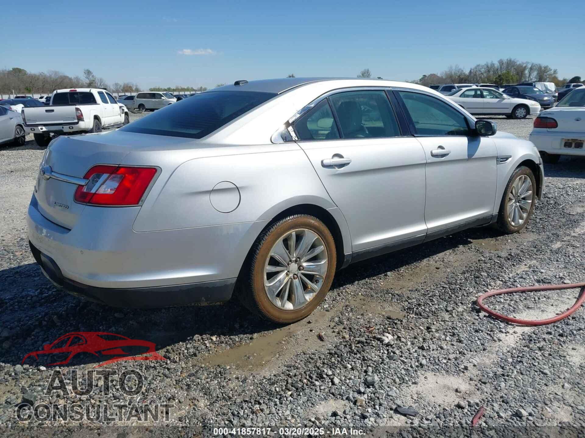 FORD TAURUS 2010 - 1FAHP2FW3AG143285
