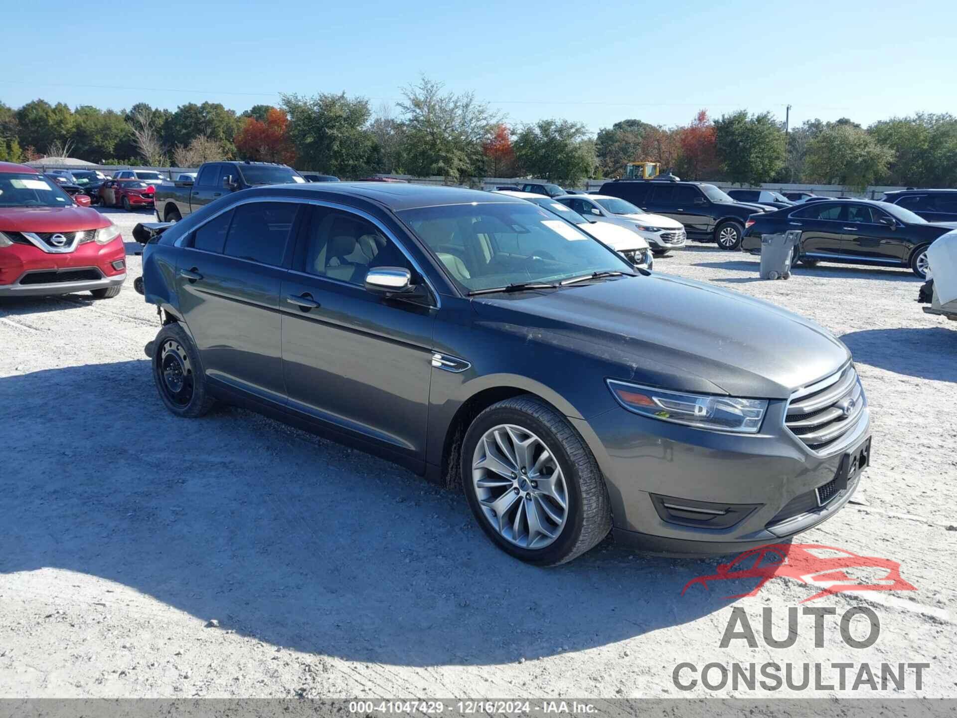 FORD TAURUS 2018 - 1FAHP2F85JG124111