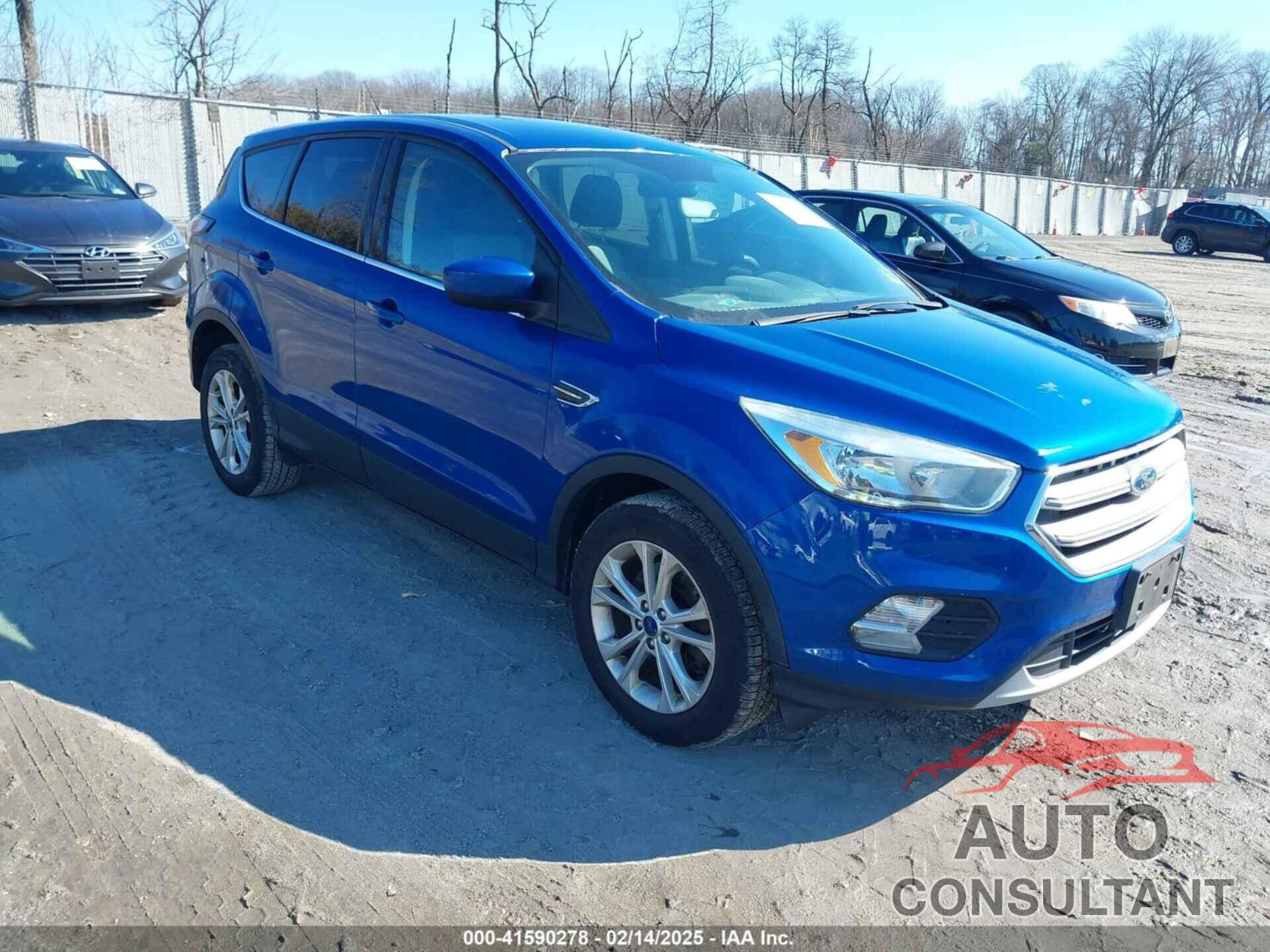 FORD ESCAPE 2017 - 1FMCU9GD8HUD80963