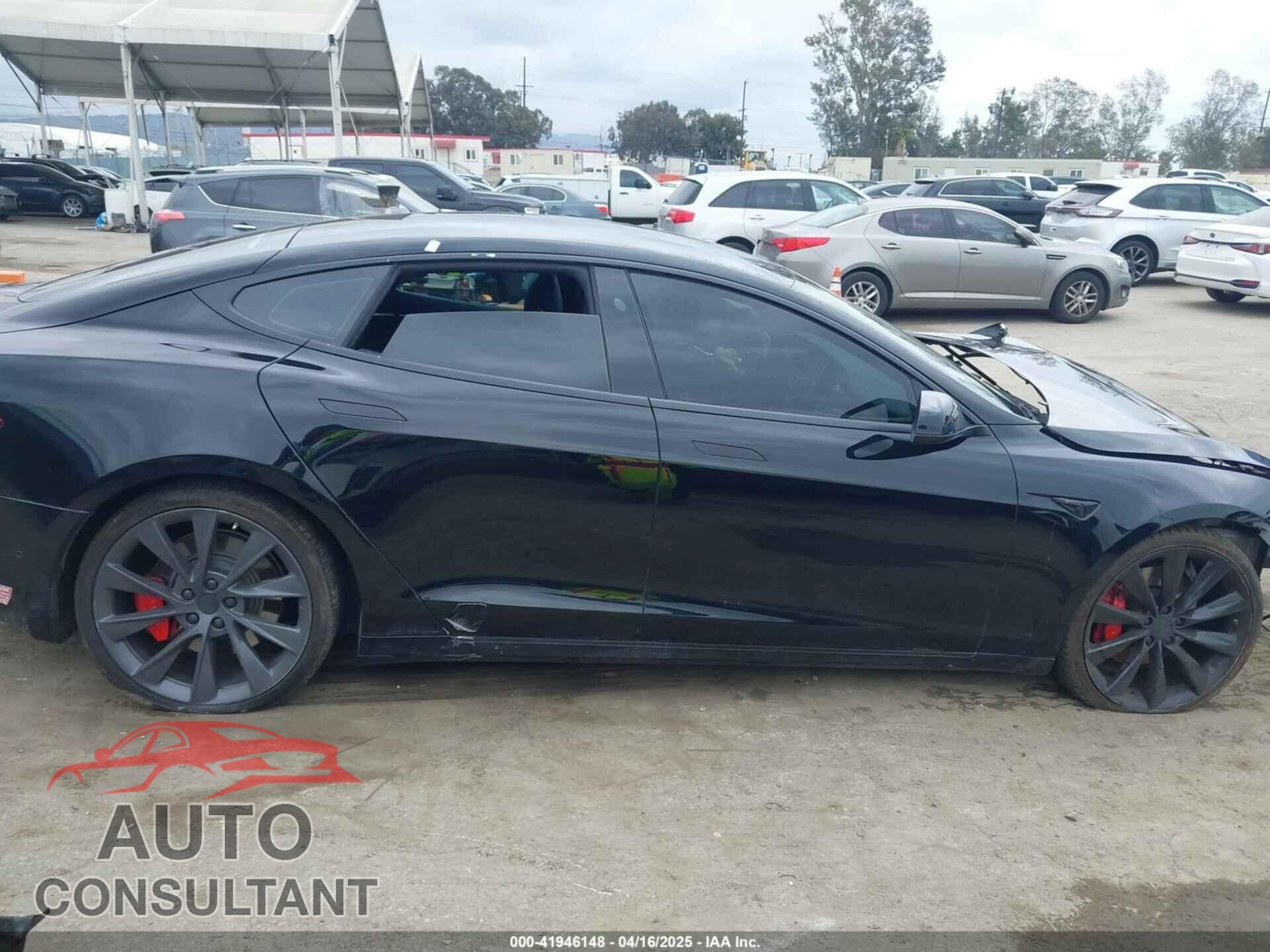 TESLA MODEL S 2017 - 5YJSA1E12HF195965