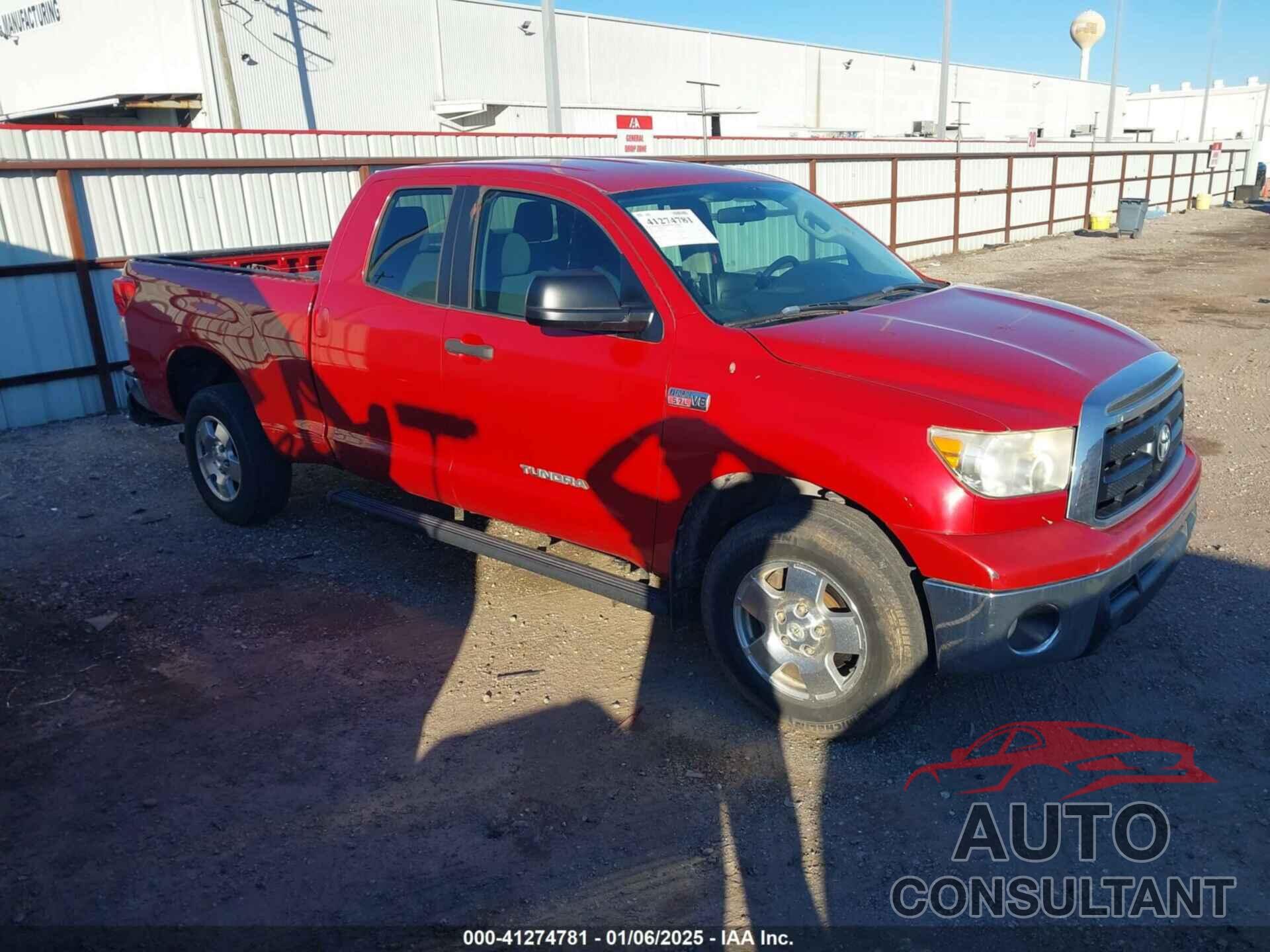 TOYOTA TUNDRA 2011 - 5TFRY5F10BX104303