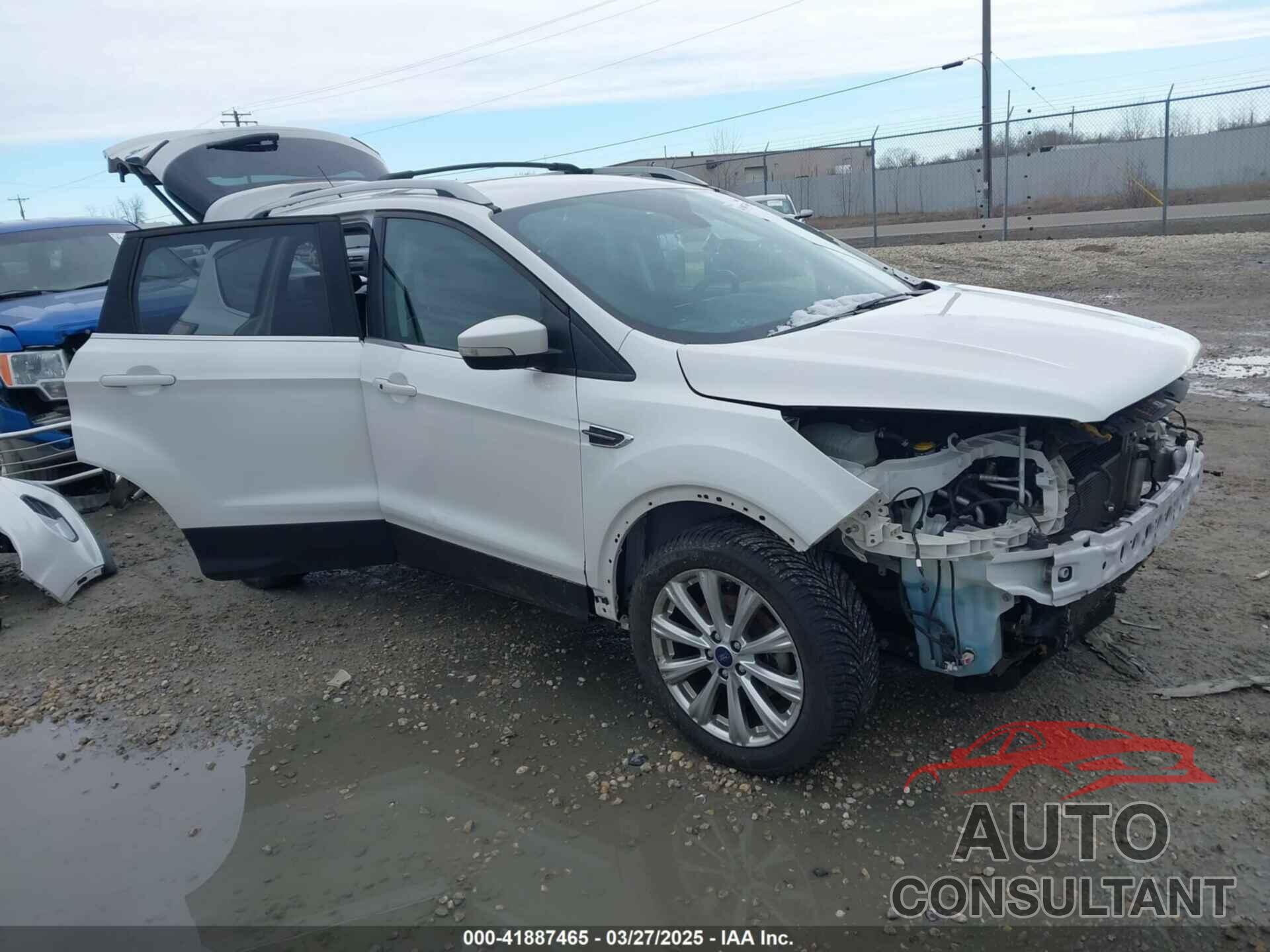 FORD ESCAPE 2017 - 1FMCU9JD1HUA90220