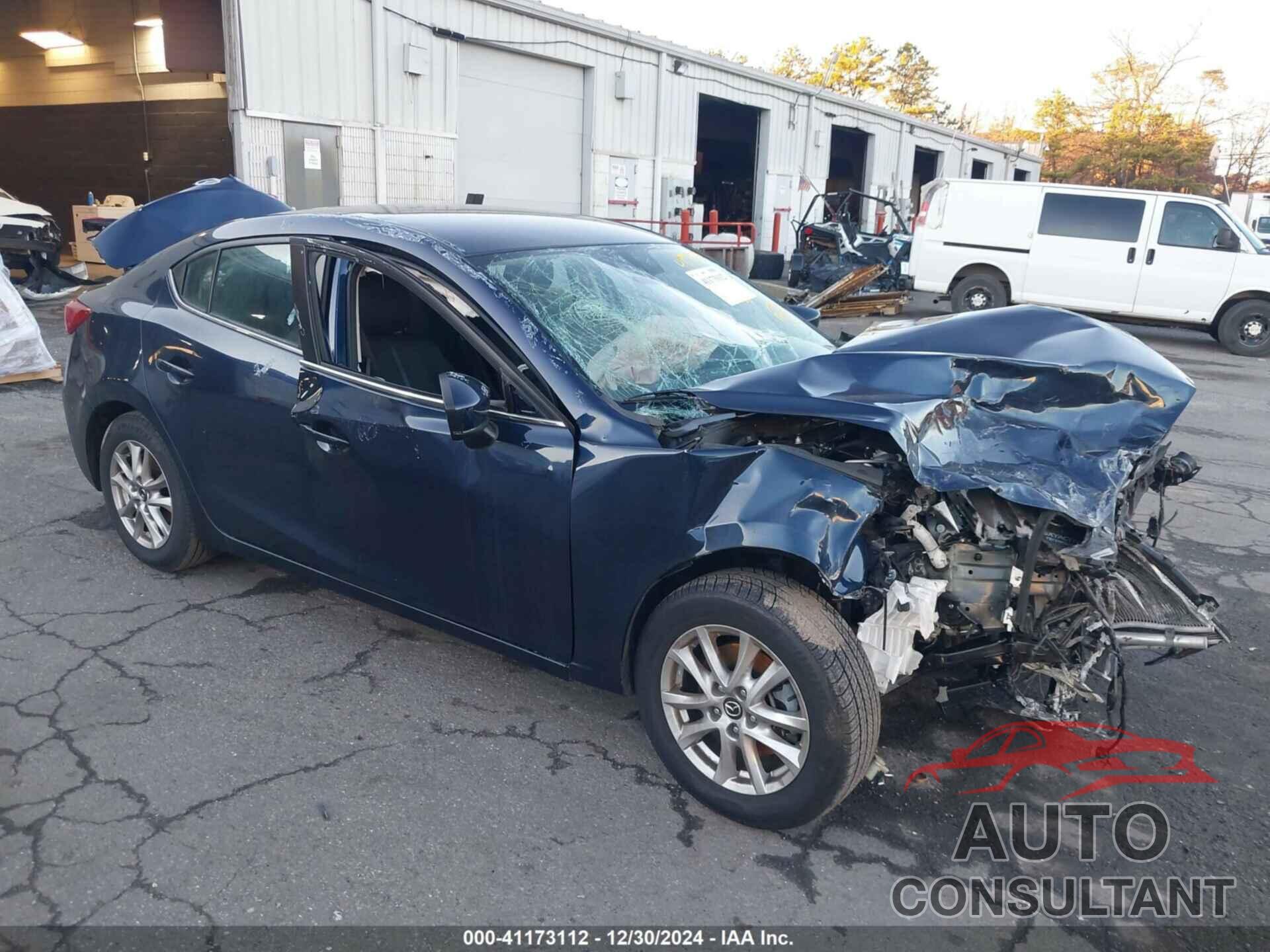 MAZDA MAZDA3 2018 - 3MZBN1U70JM243827