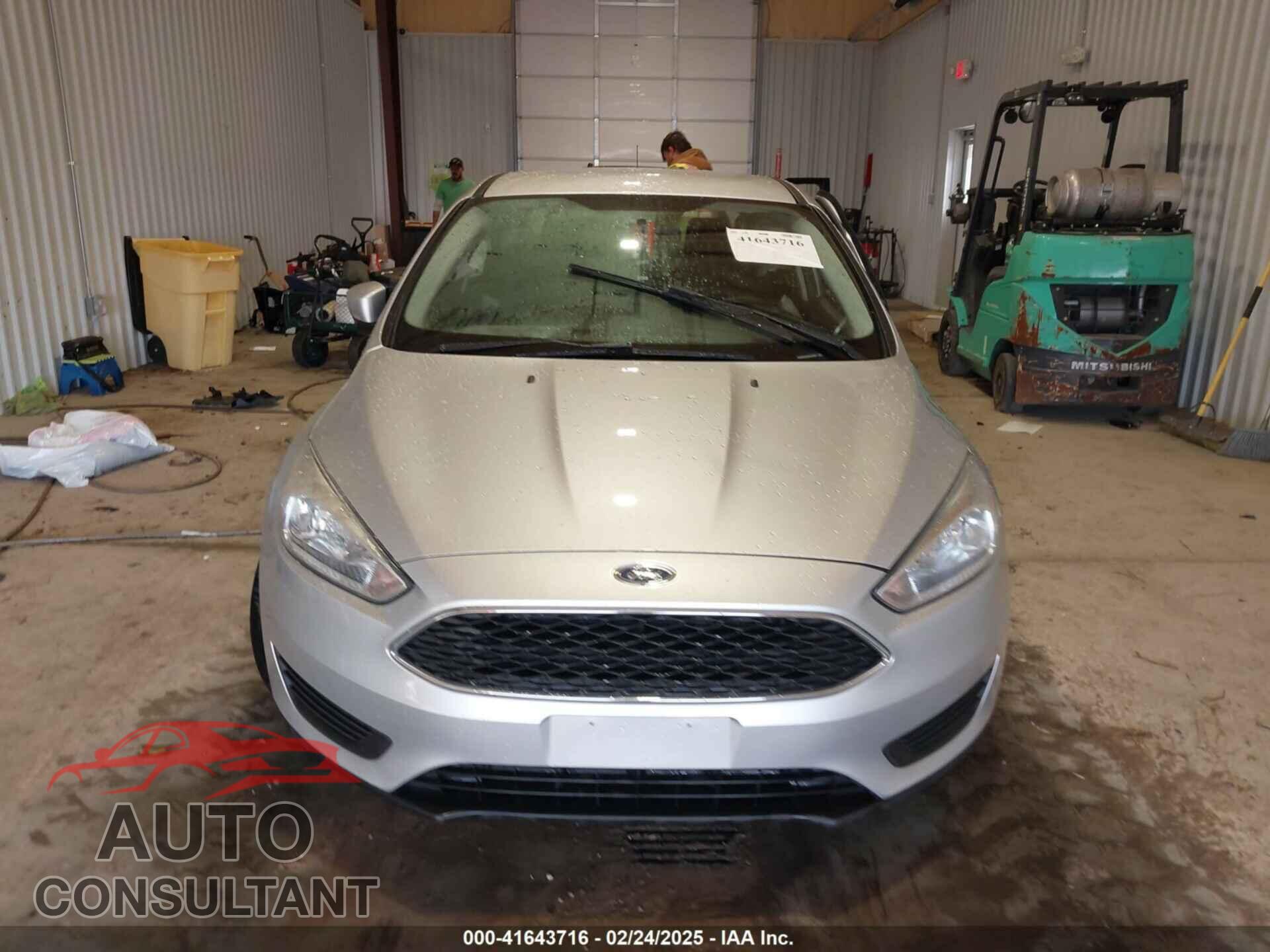 FORD FOCUS 2017 - 1FADP3F20HL201534