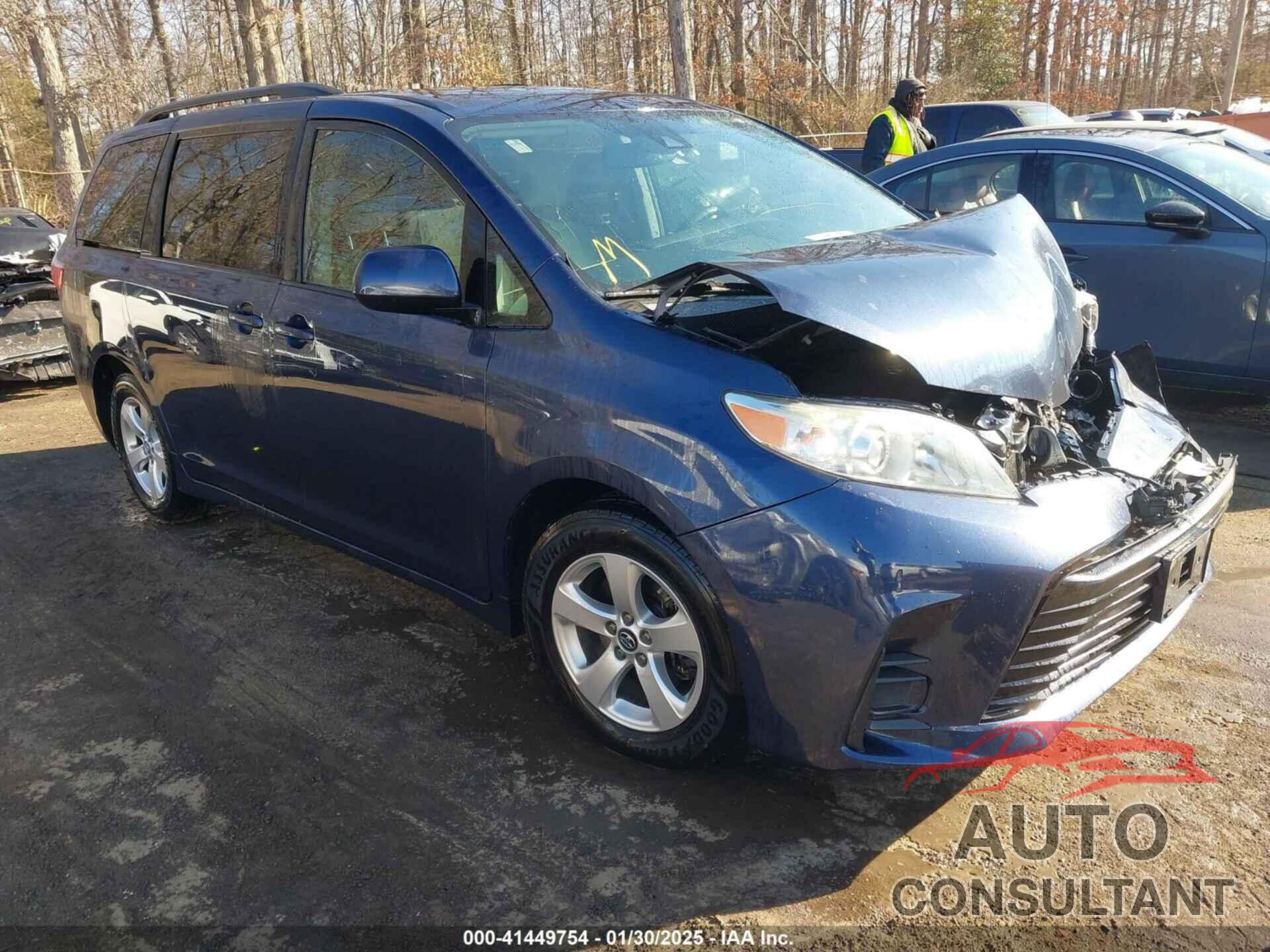 TOYOTA SIENNA 2018 - 5TDKZ3DCXJS930619