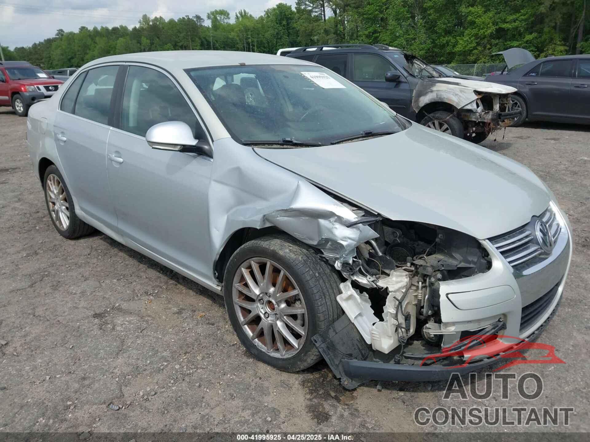 VOLKSWAGEN JETTA 2010 - 3VWJX7AJ7AM020970