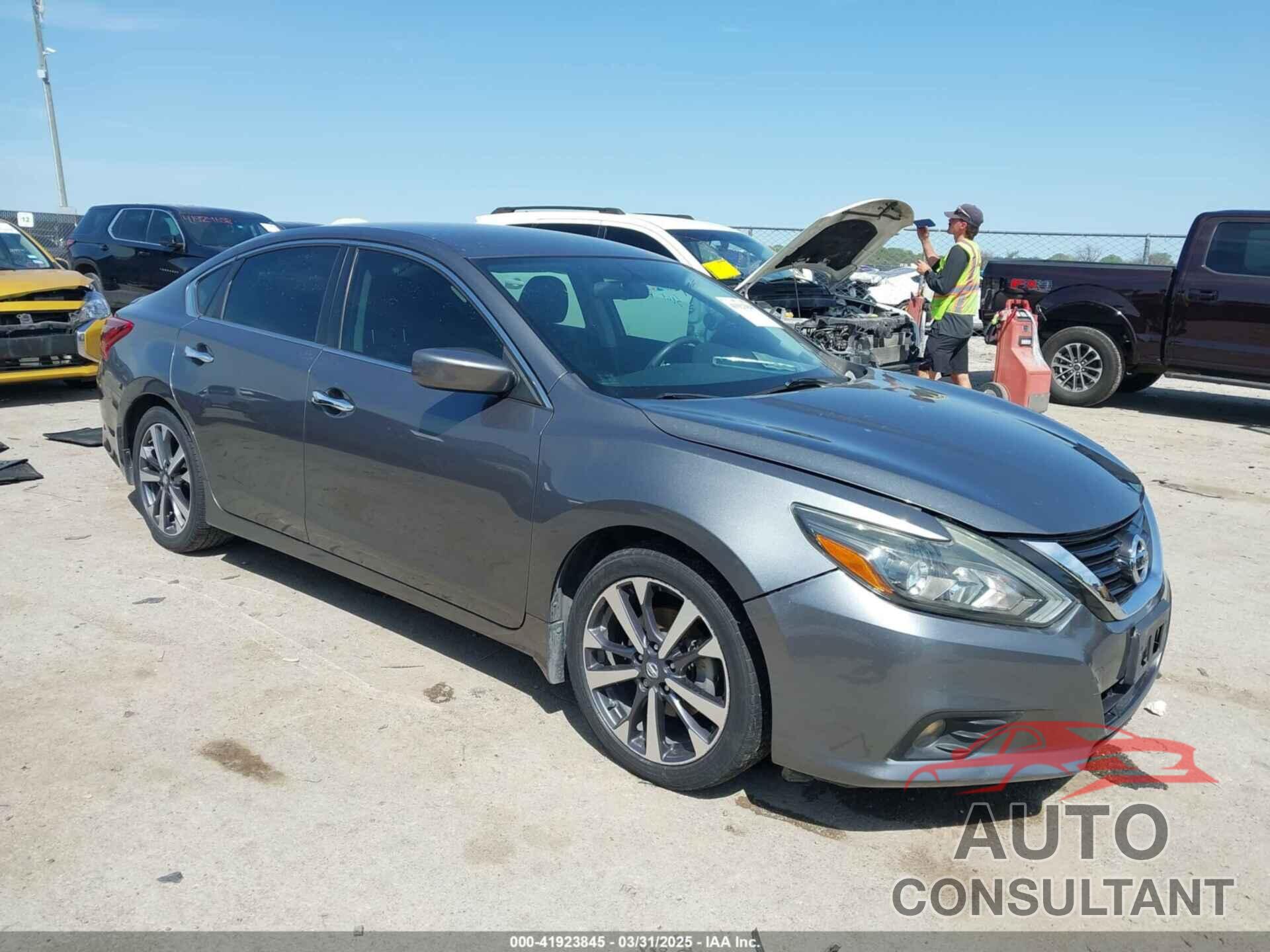 NISSAN ALTIMA 2017 - 1N4AL3AP7HN344714
