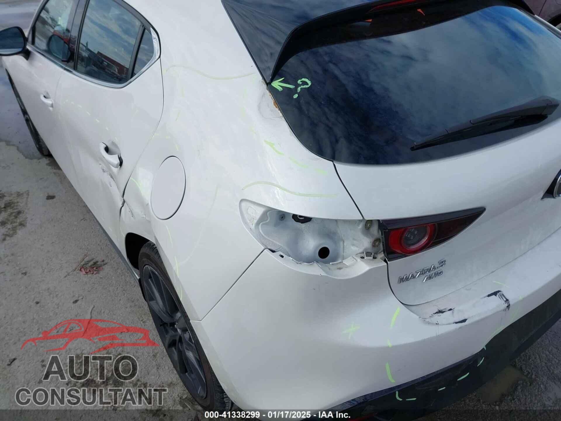 MAZDA MAZDA3 HATCHBACK 2021 - JM1BPBML2M1305214