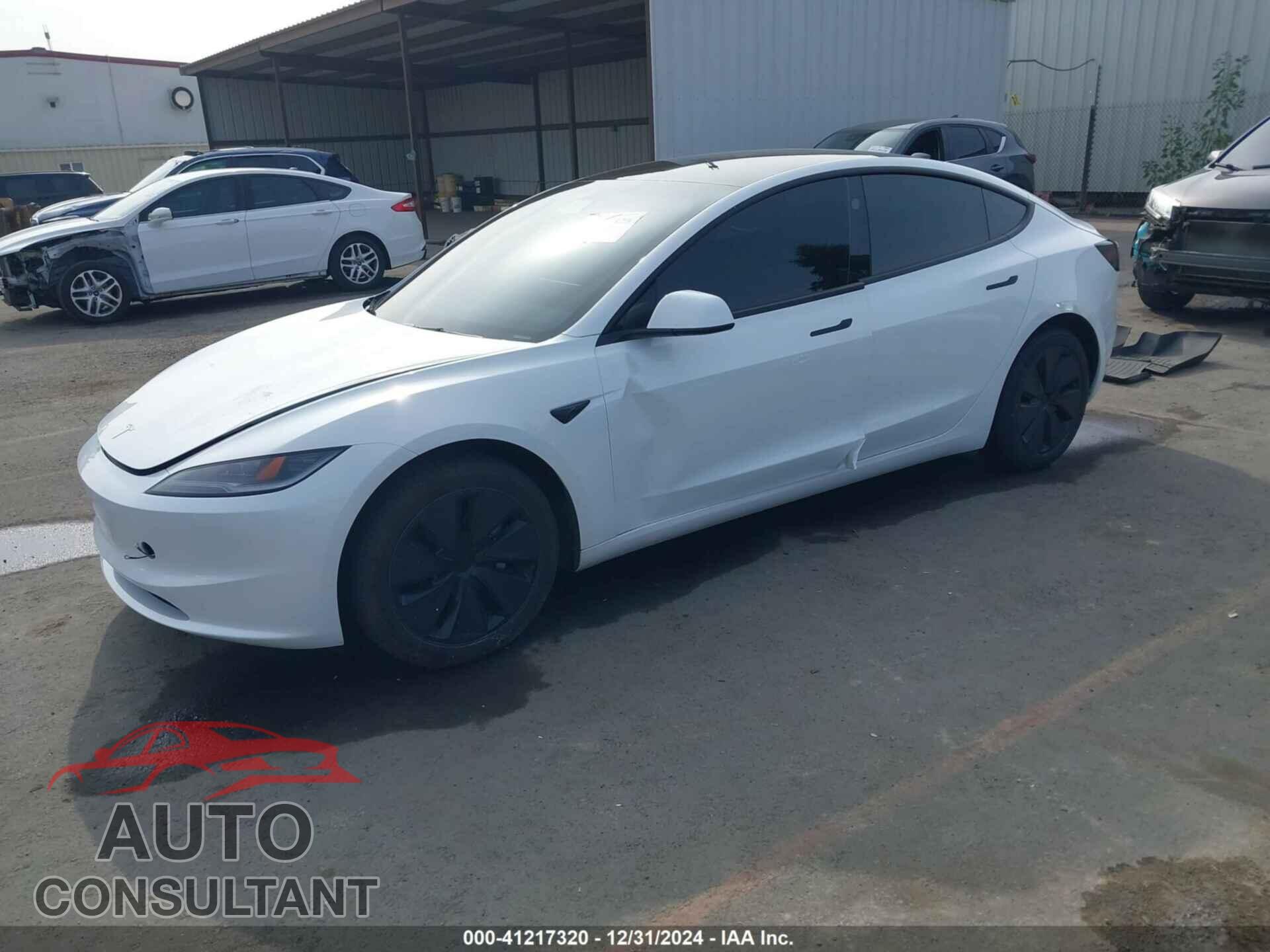TESLA MODEL 3 2024 - 5YJ3E1EAXRF836337