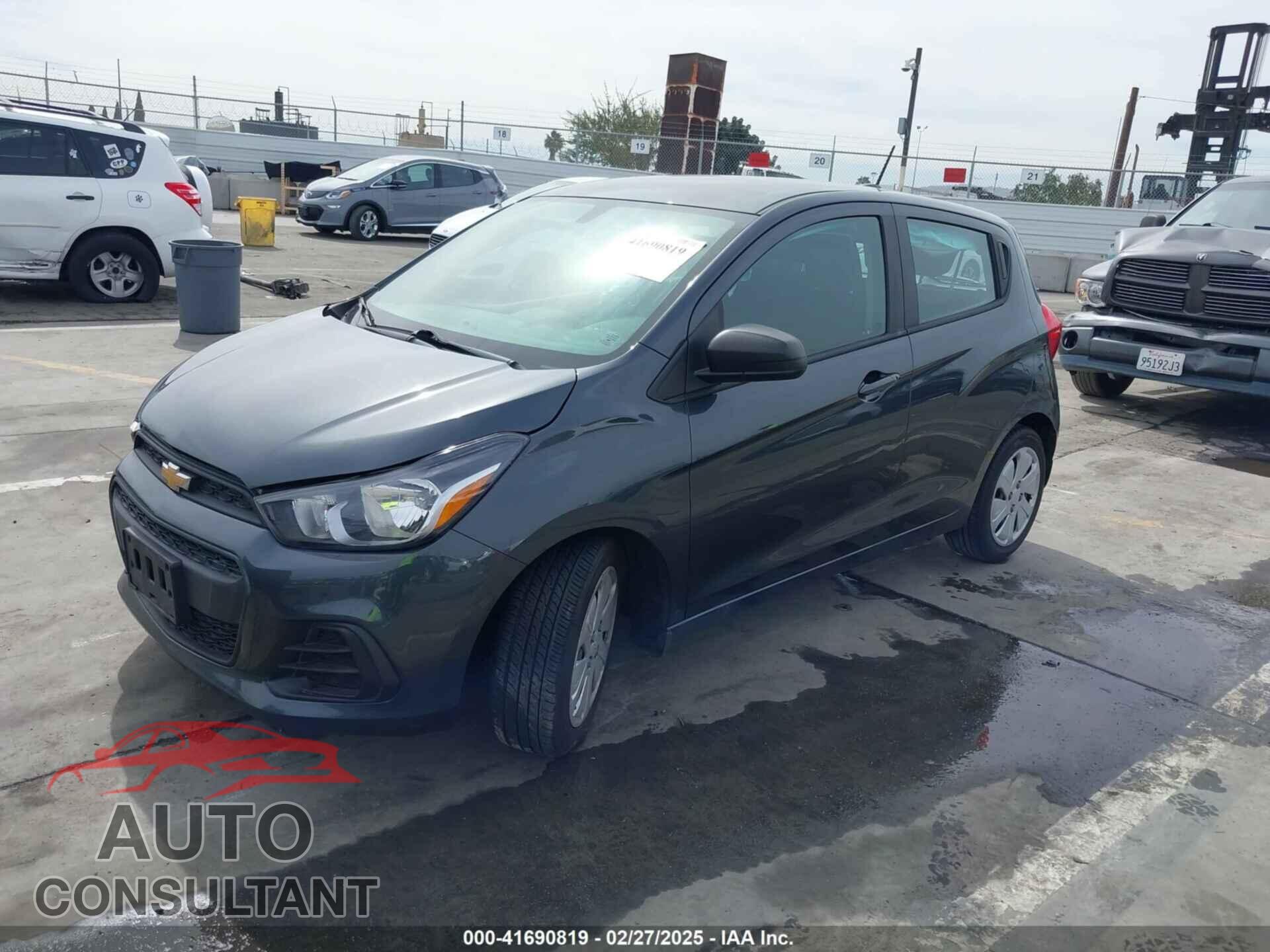 CHEVROLET SPARK 2017 - KL8CB6SA1HC840193