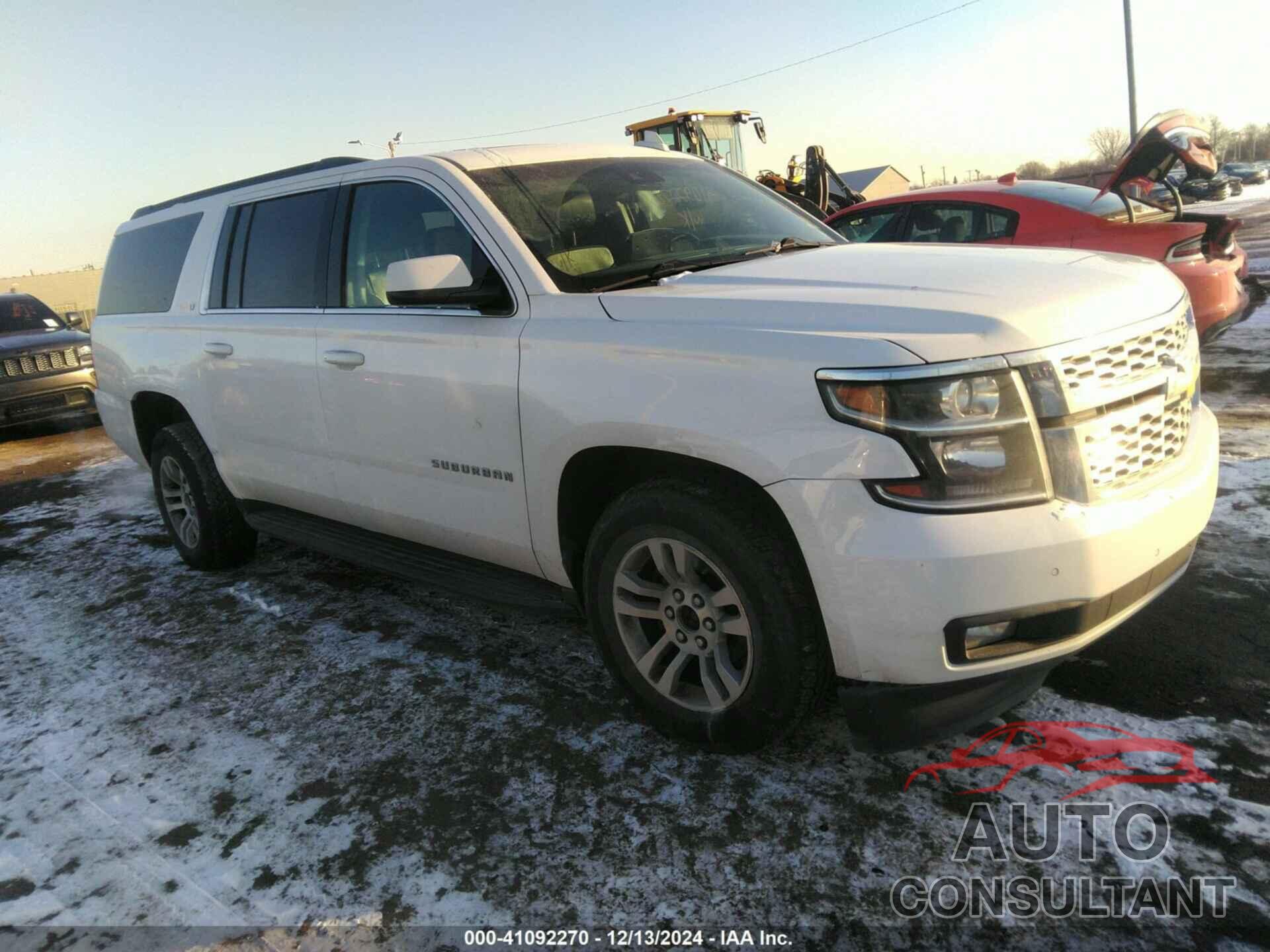 CHEVROLET SUBURBAN 2017 - 1GNSKHKCXHR301558