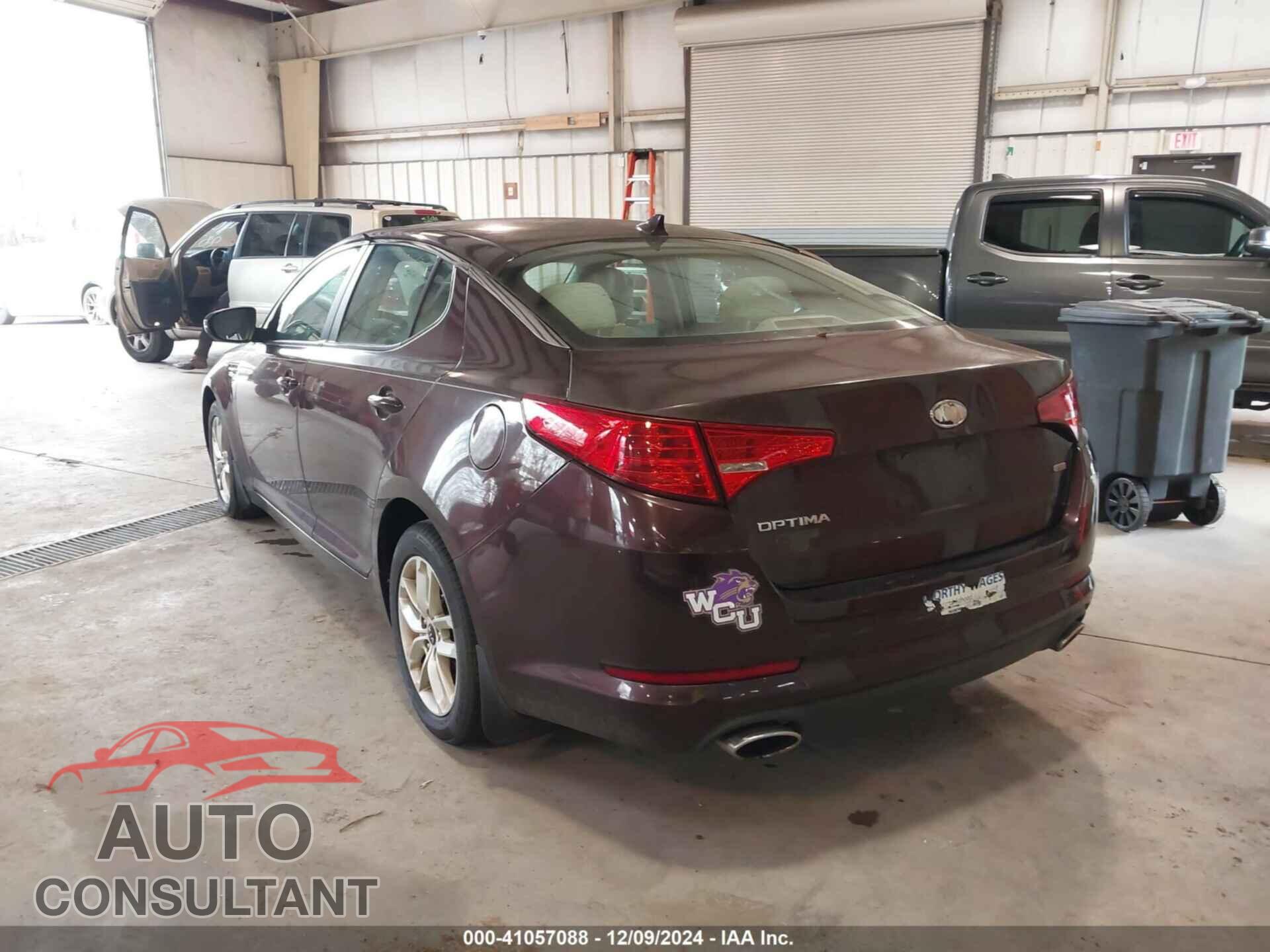 KIA OPTIMA 2011 - KNAGM4A70B5183229