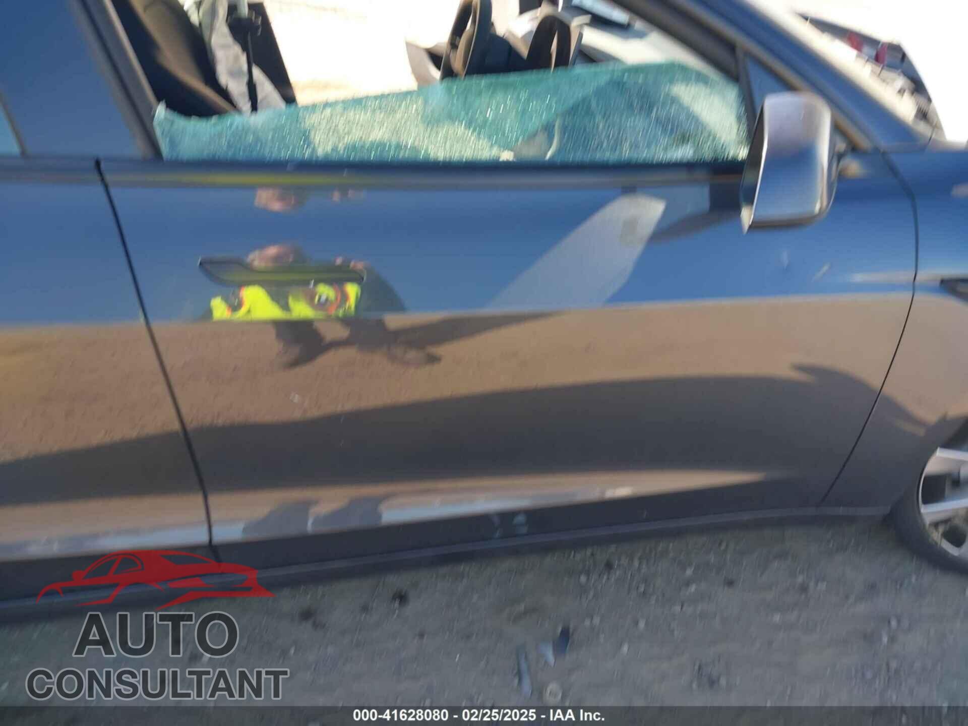 TESLA MODEL 3 2024 - 5YJ3E1EA0RF721956