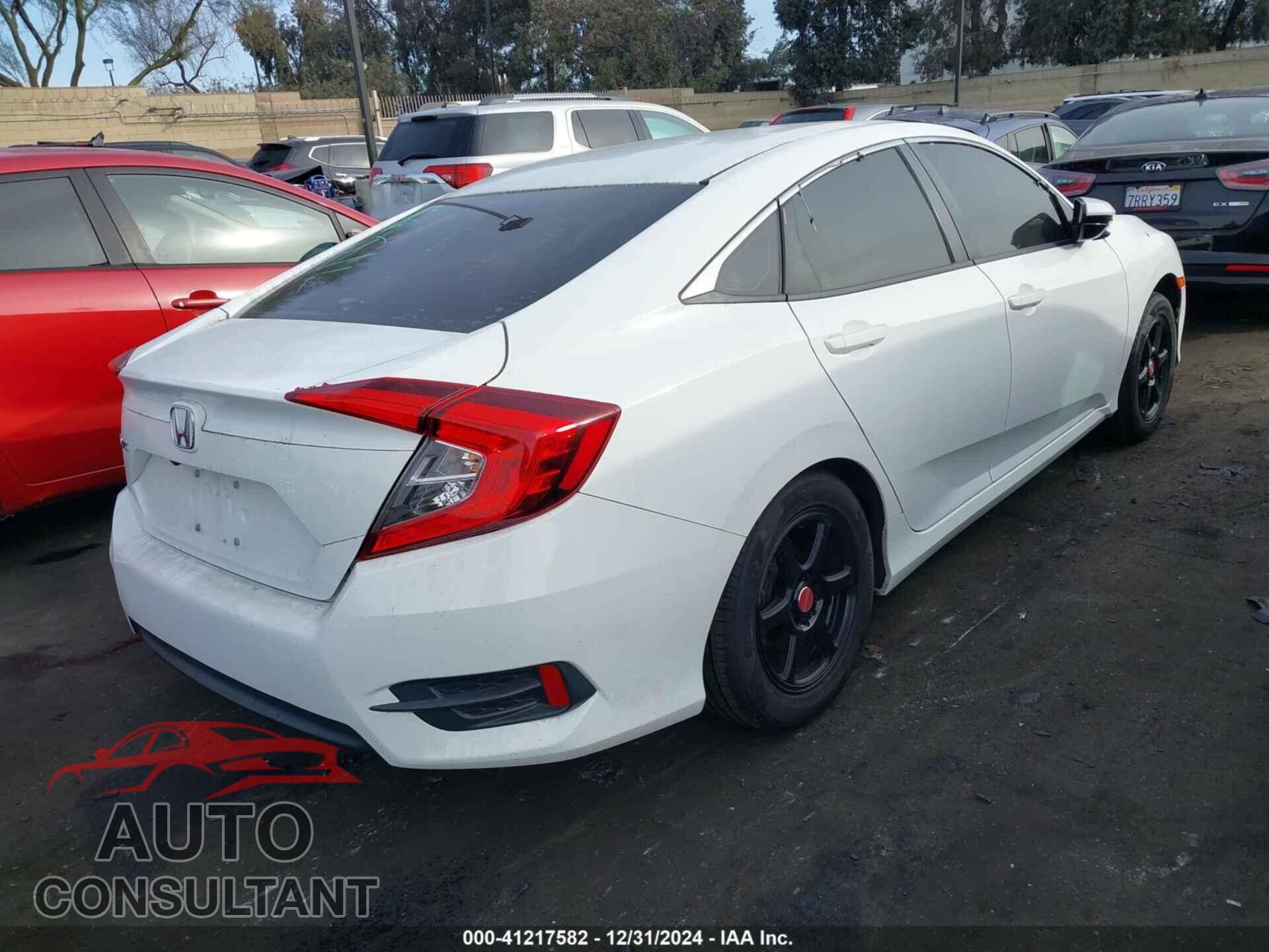 HONDA CIVIC 2018 - 2HGFC2F54JH604309