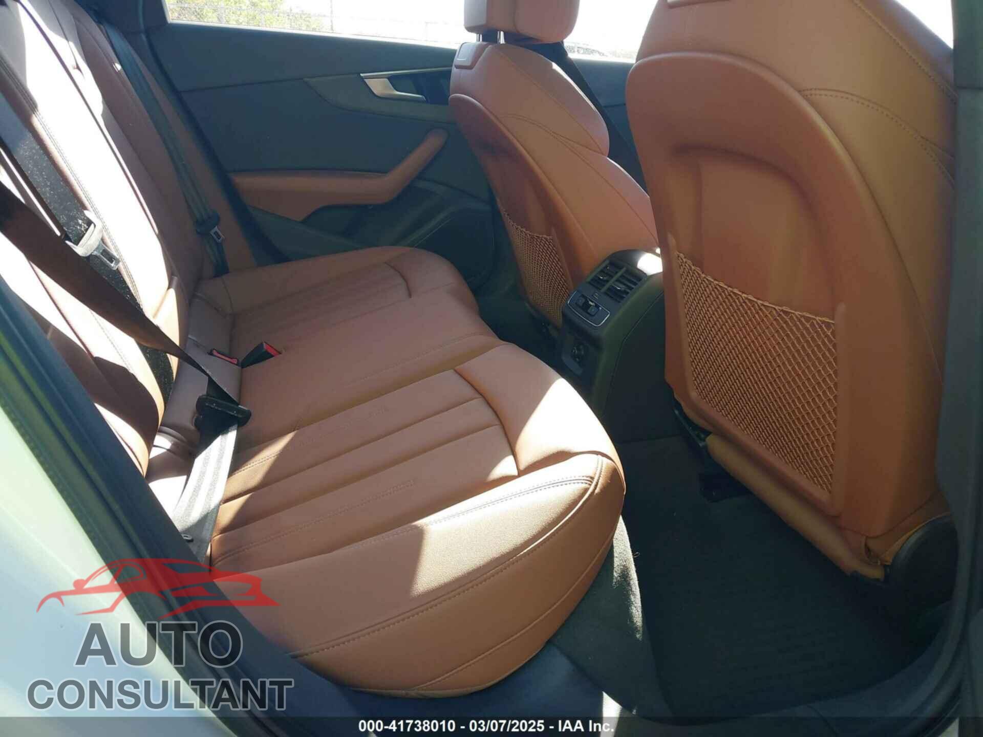 AUDI A4 2024 - WAUDAAF49RN001904