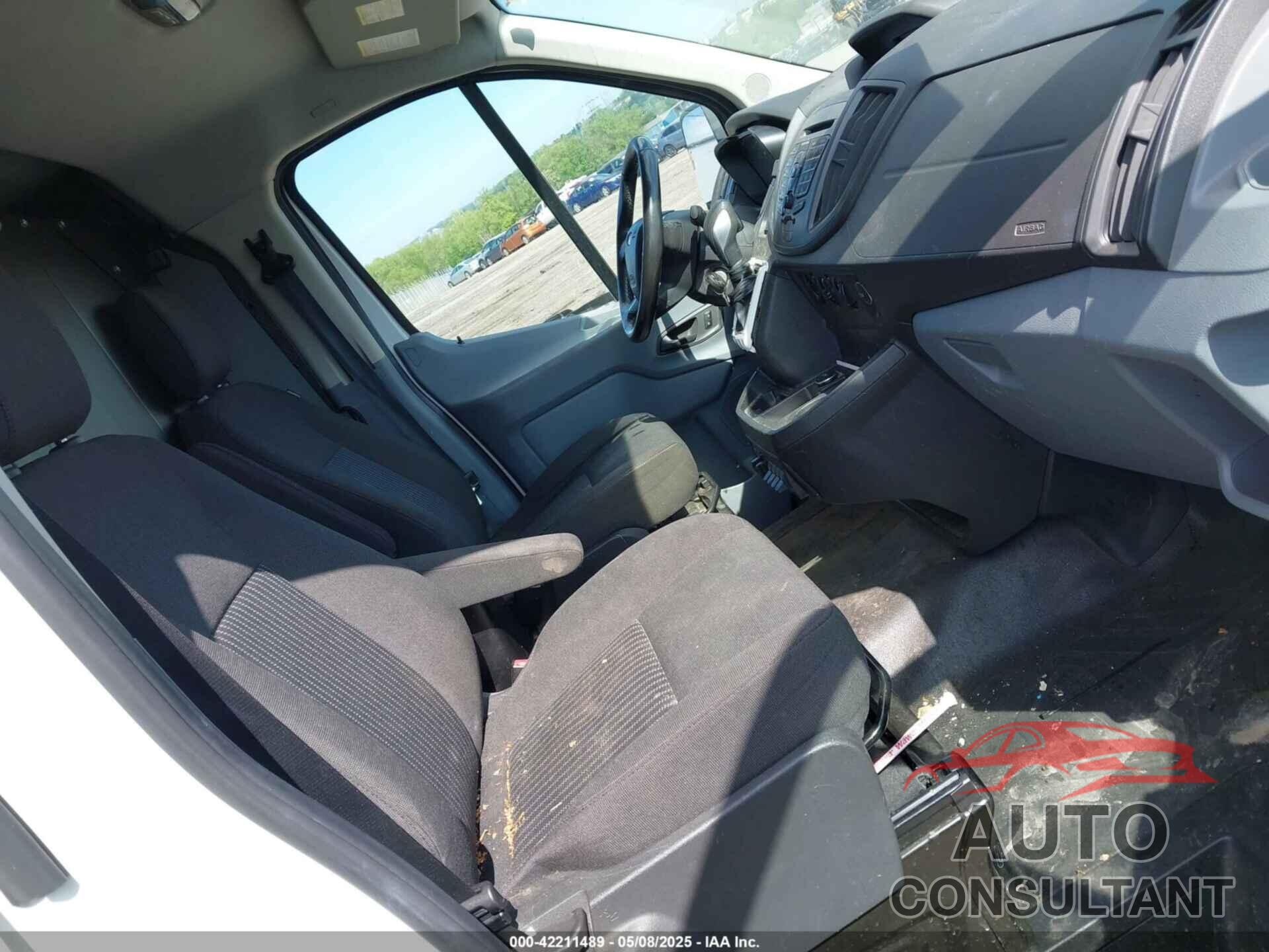 FORD TRANSIT-250 2016 - 1FTYR1YM0GKB55605