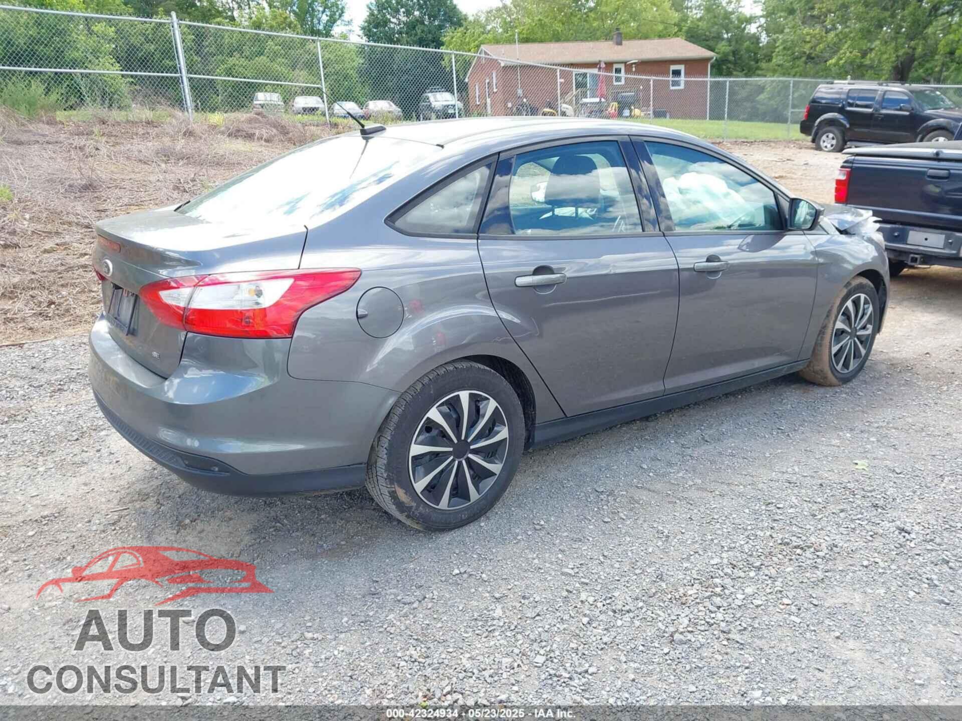 FORD FOCUS 2012 - 1FAHP3F26CL478487