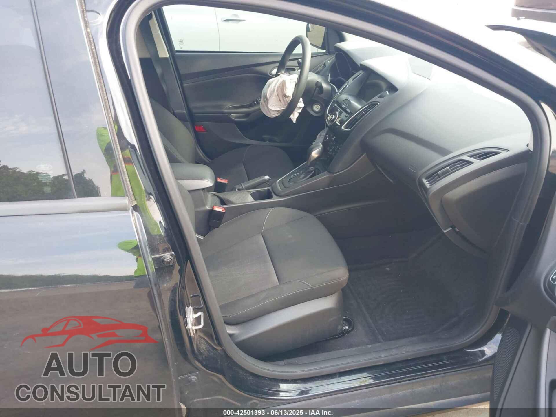 FORD FOCUS 2017 - 1FADP3H28HL289729