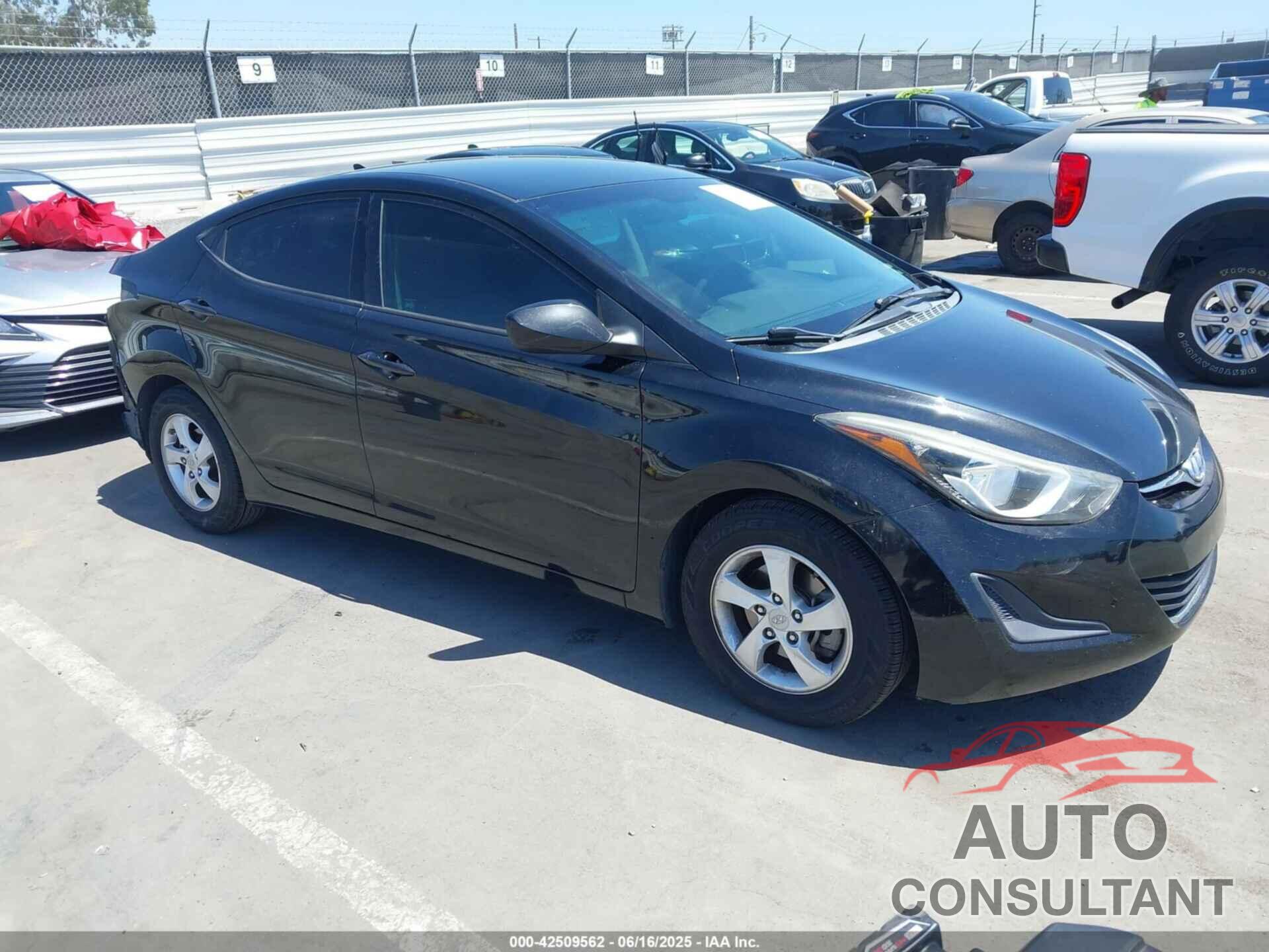 HYUNDAI ELANTRA 2015 - 5NPDH4AE1FH595805