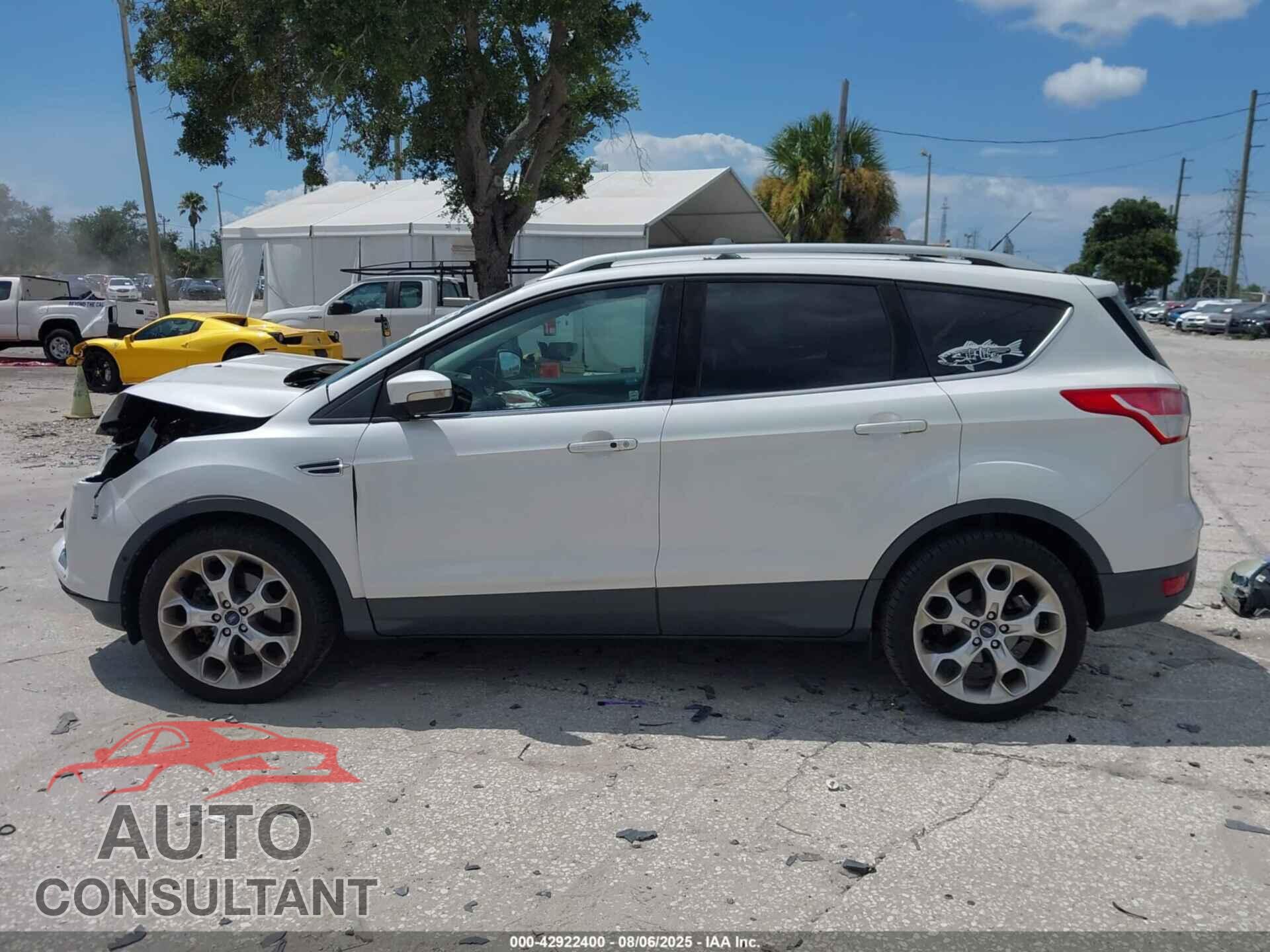 FORD ESCAPE 2014 - 1FMCU0J97EUC98105