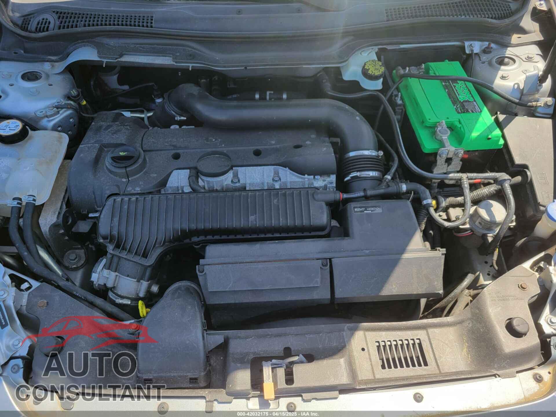 VOLVO C70 2013 - YV1672MCODJ138119