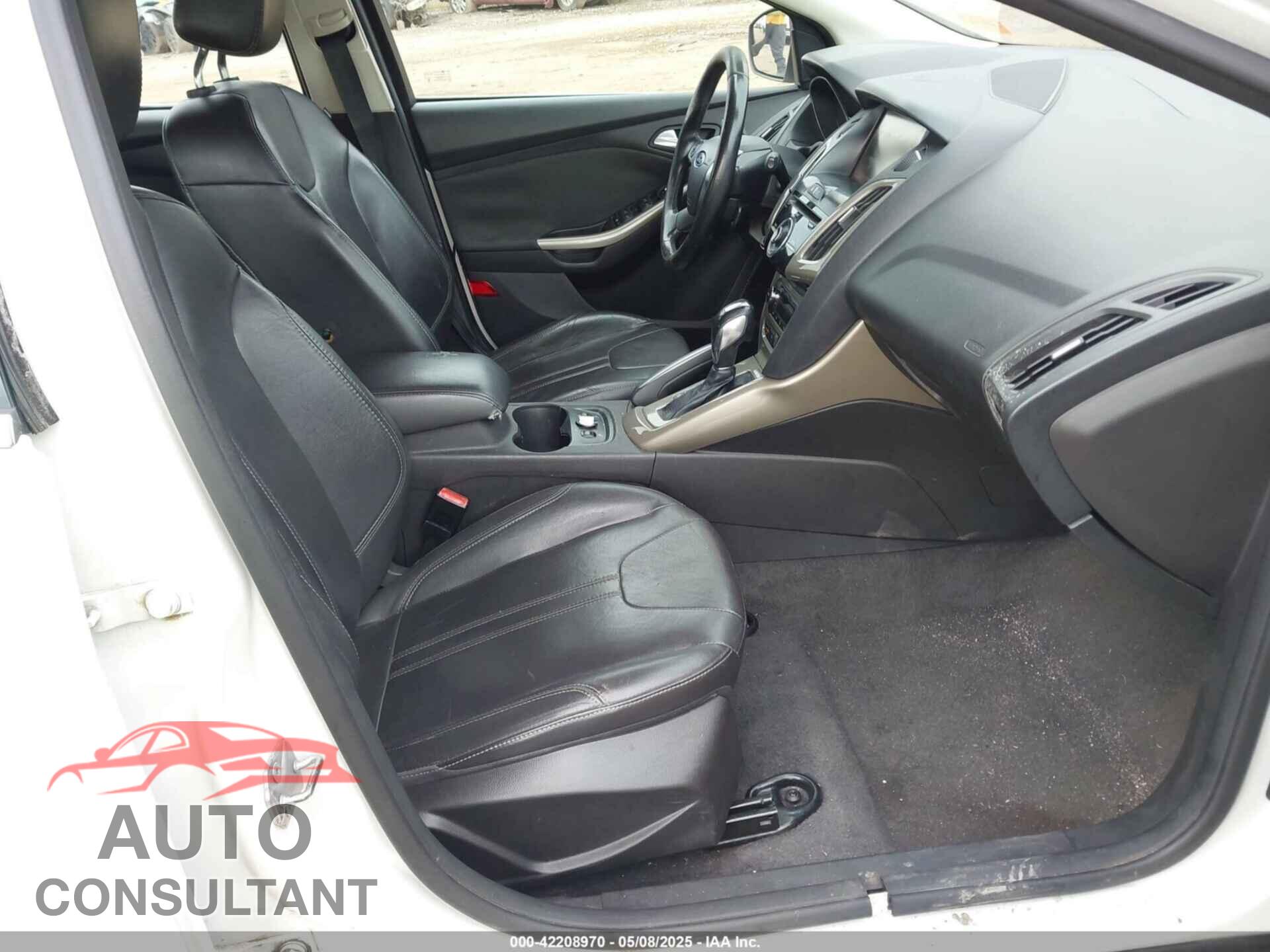 FORD FOCUS 2012 - 1FAHP3M27CL255331
