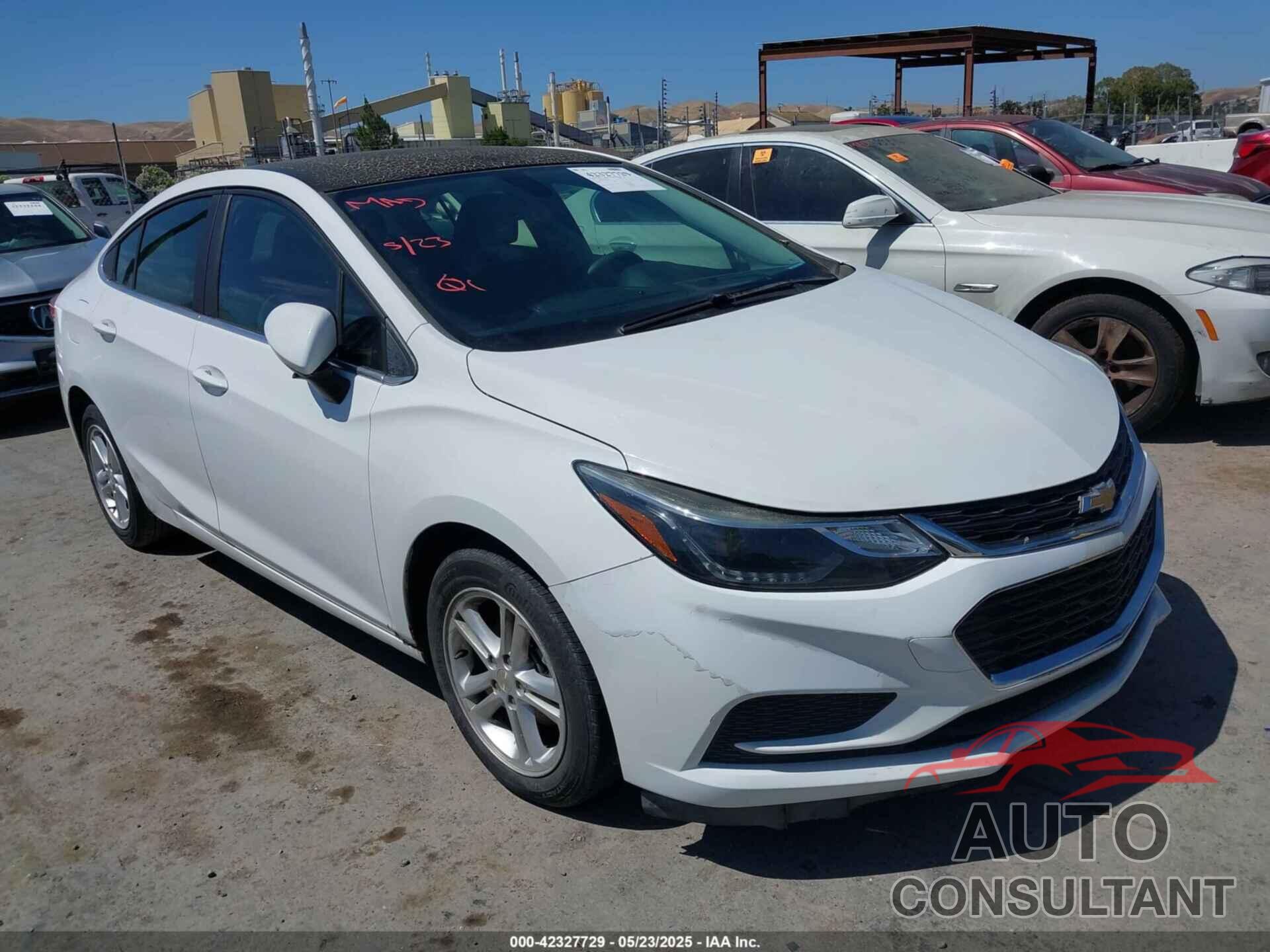 CHEVROLET CRUZE 2017 - 1G1BE5SM2H7189141