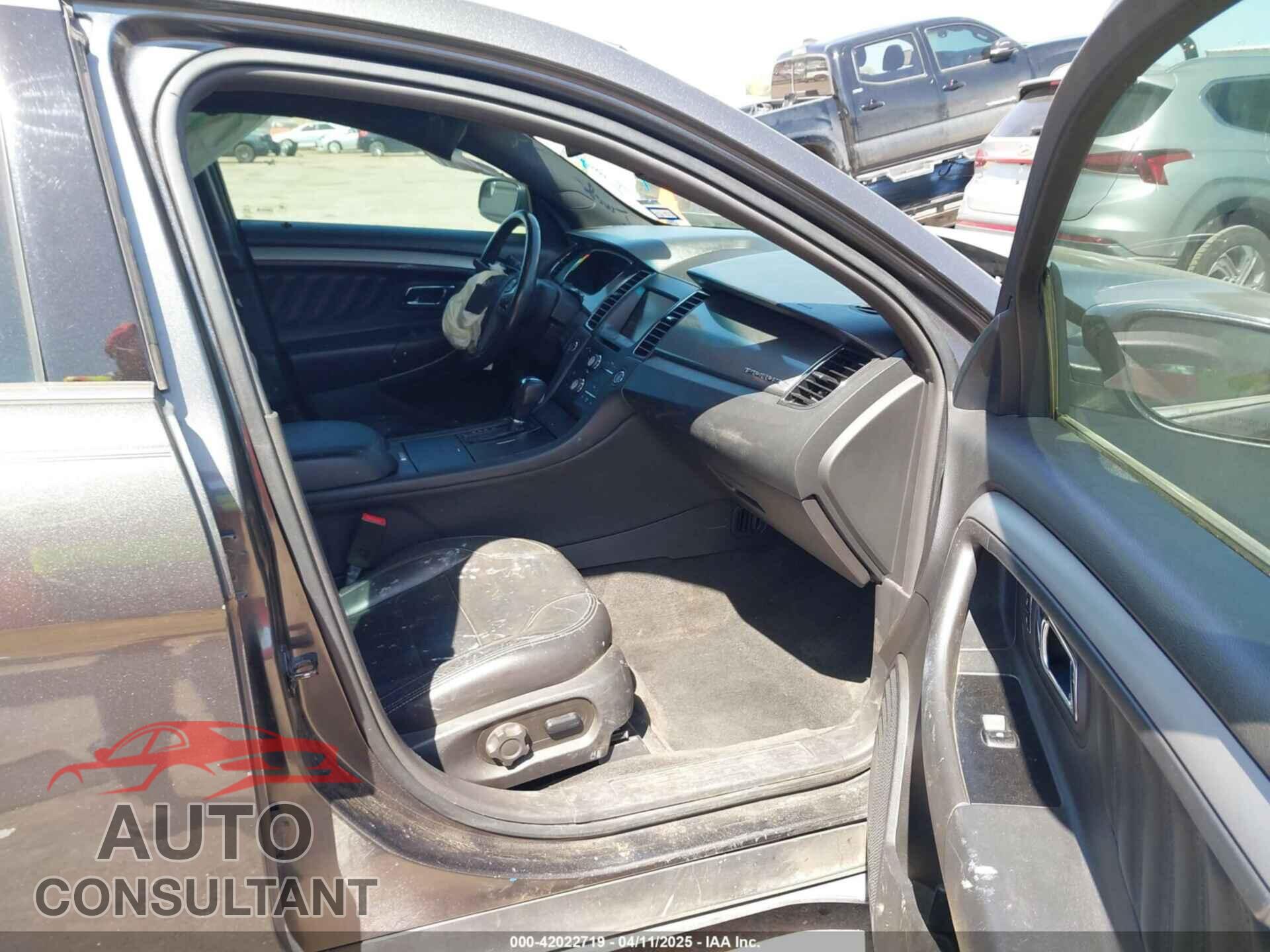 FORD TAURUS 2015 - 1FAHP2E86FG182964