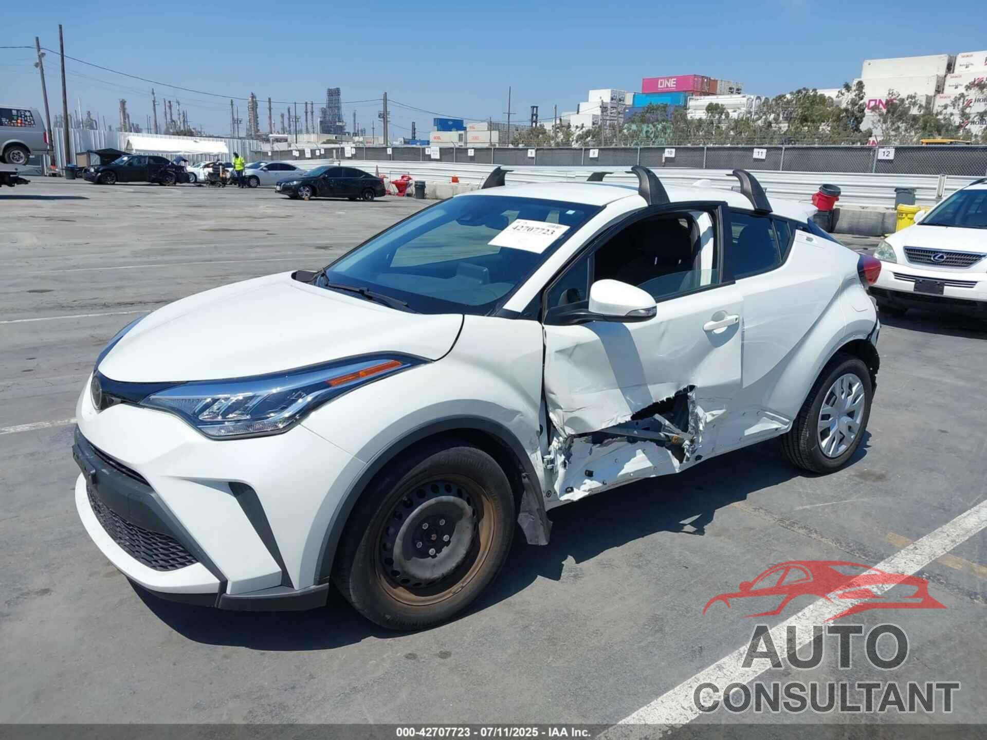 TOYOTA C-HR 2021 - JTNKHMBX0M1116166