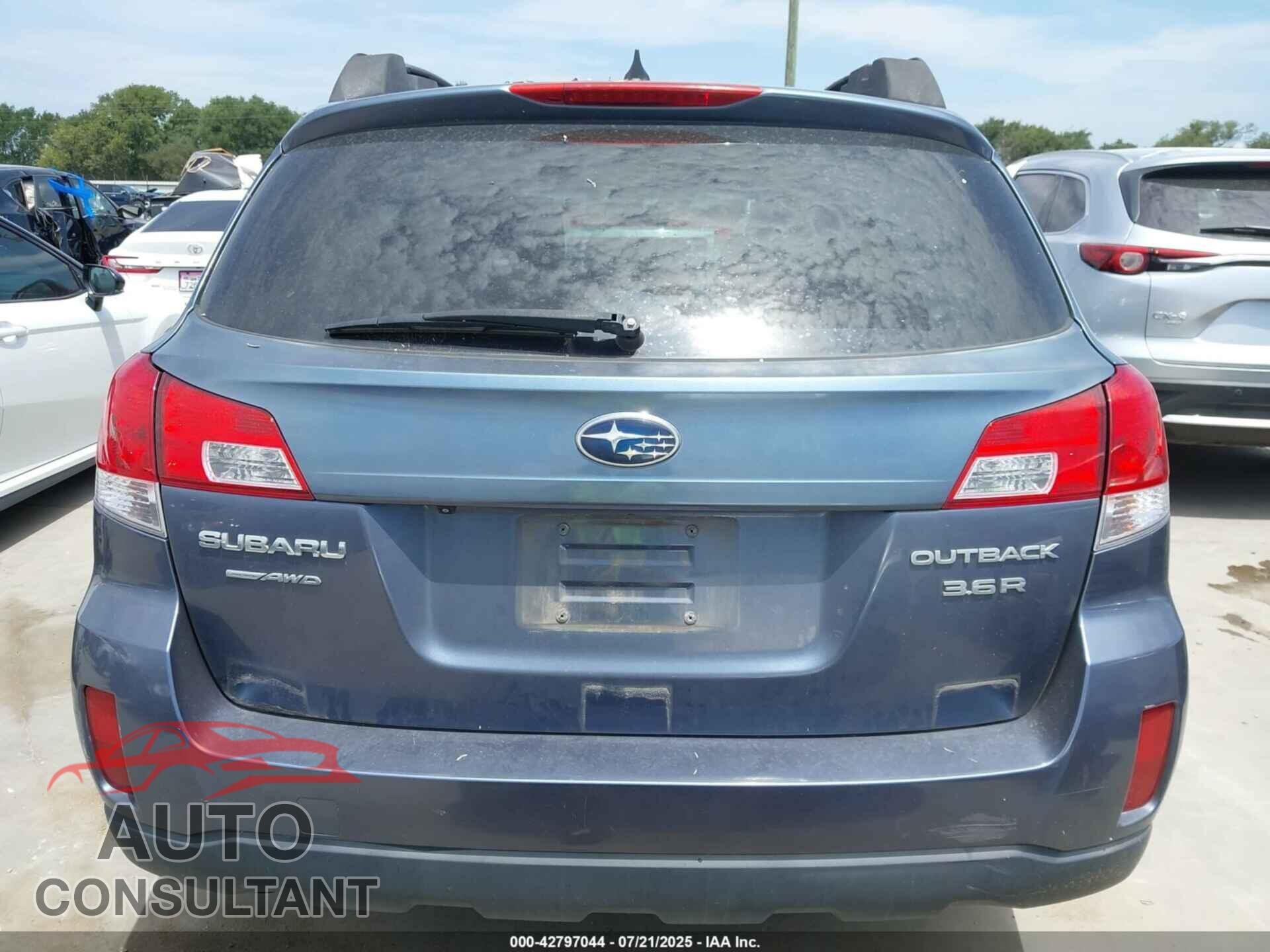 SUBARU OUTBACK 2013 - 4S4BRDPC9D2258352