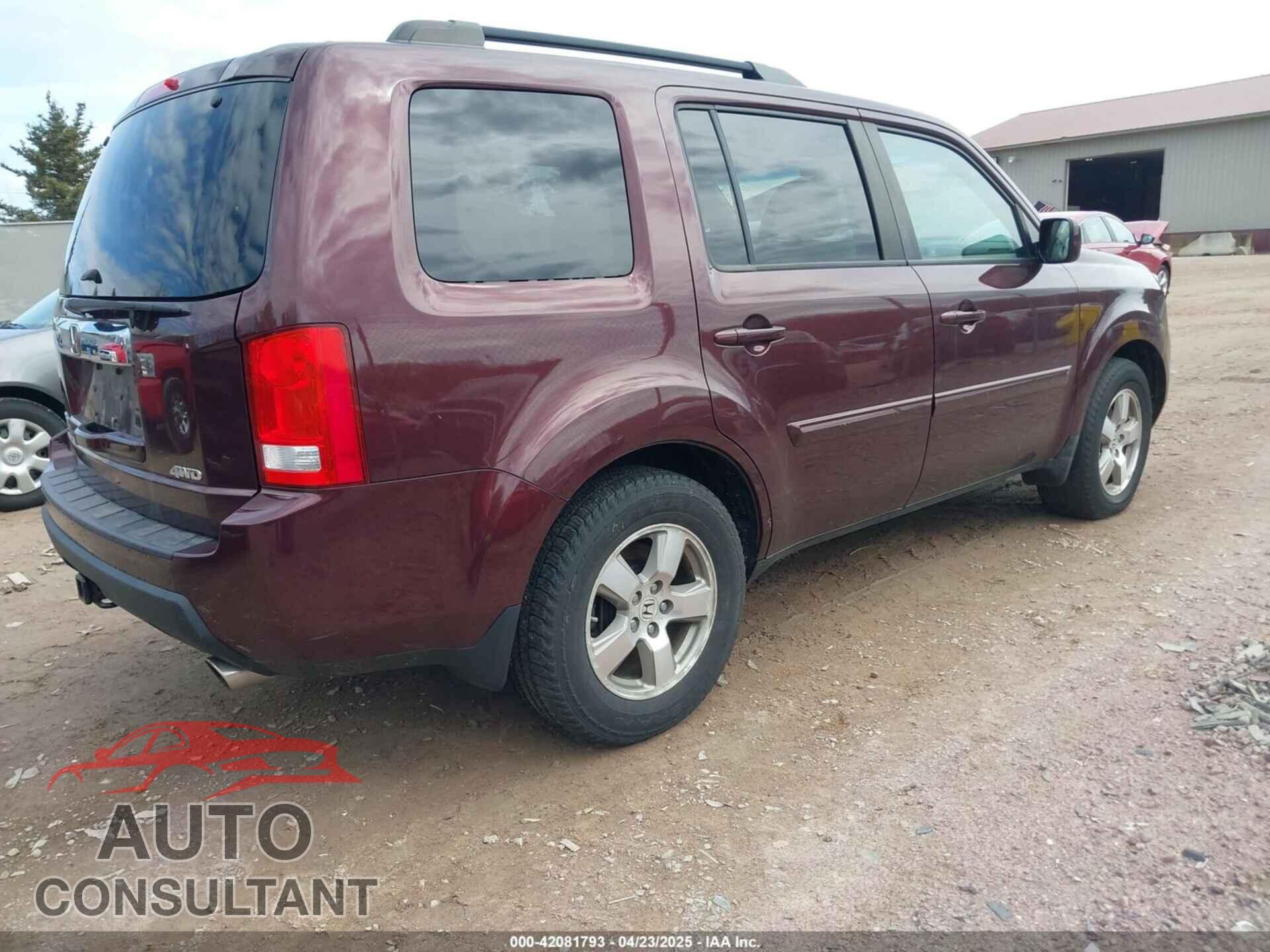 HONDA PILOT 2011 - 5FNYF4H58BB001023