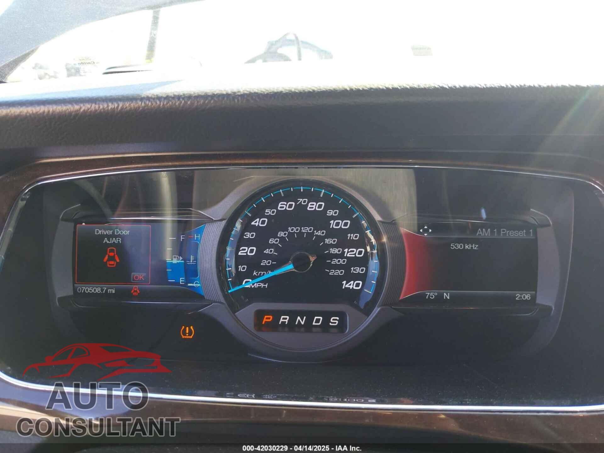 FORD TAURUS 2017 - 1FAHP2F86HG120952