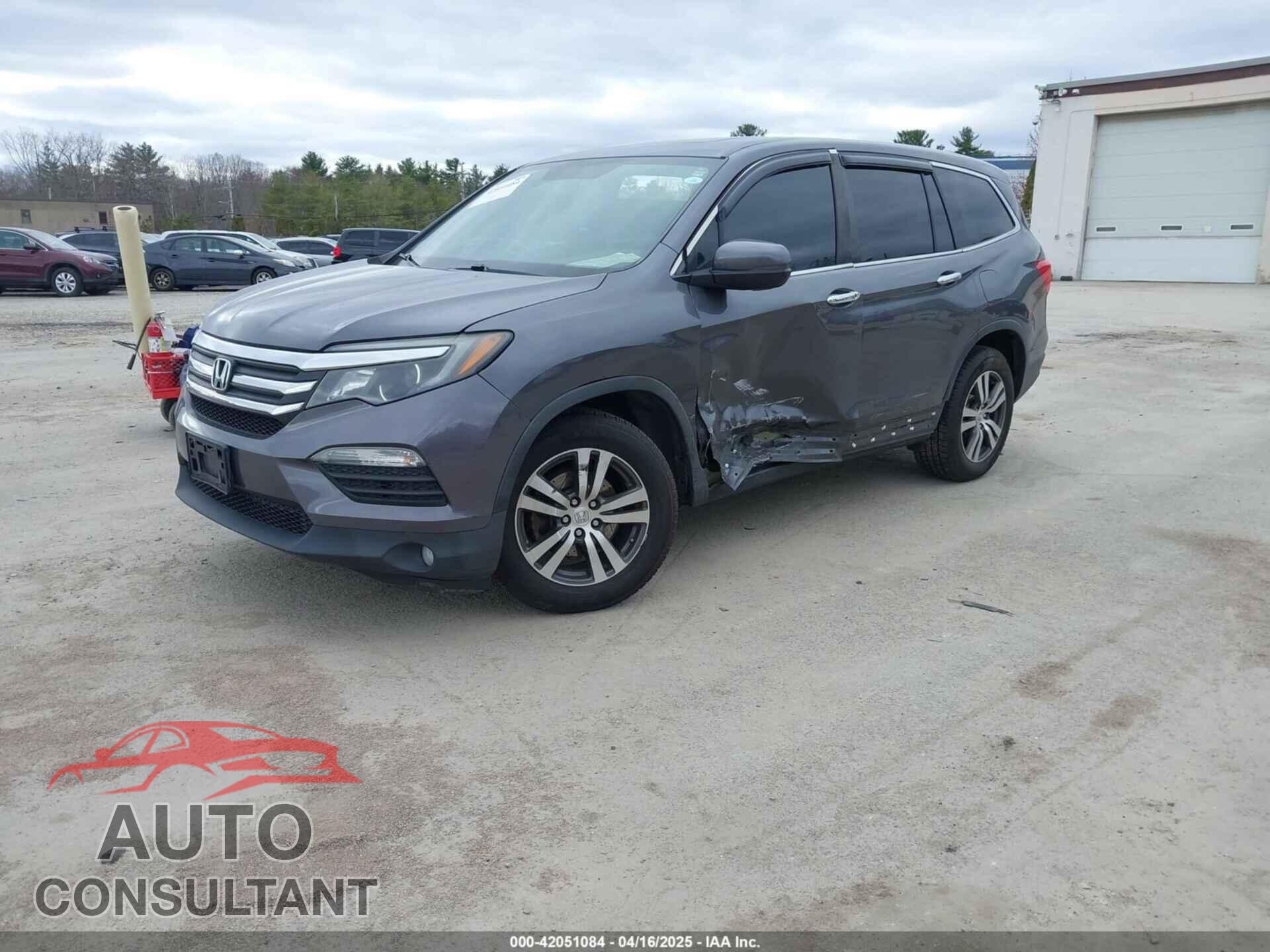 HONDA PILOT 2017 - 5FNYF6H52HB024950