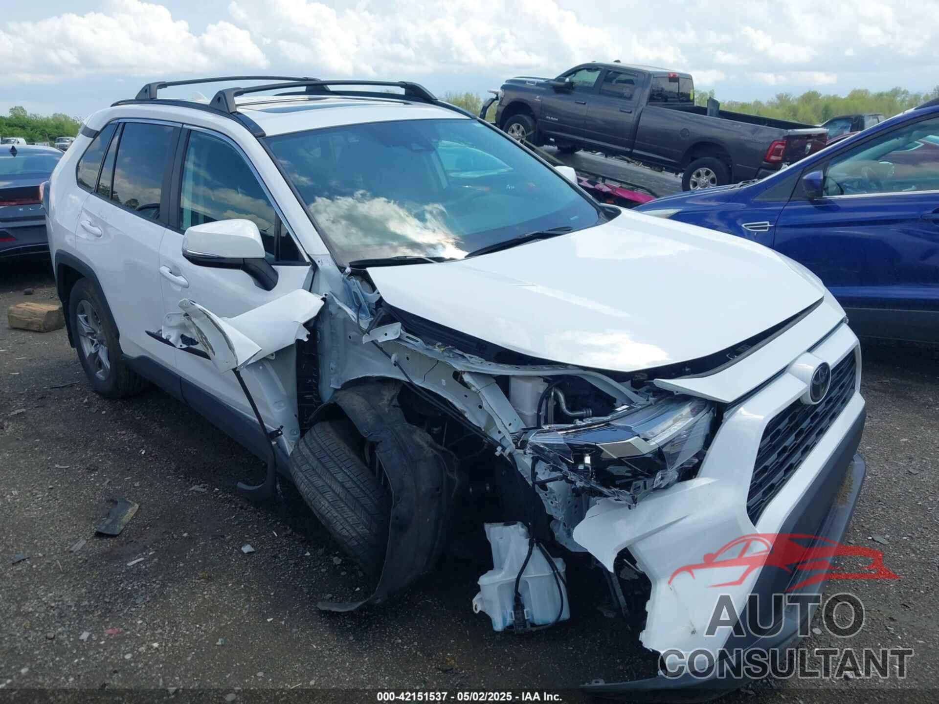 TOYOTA RAV4 2024 - 2T3P1RFV0RW465695