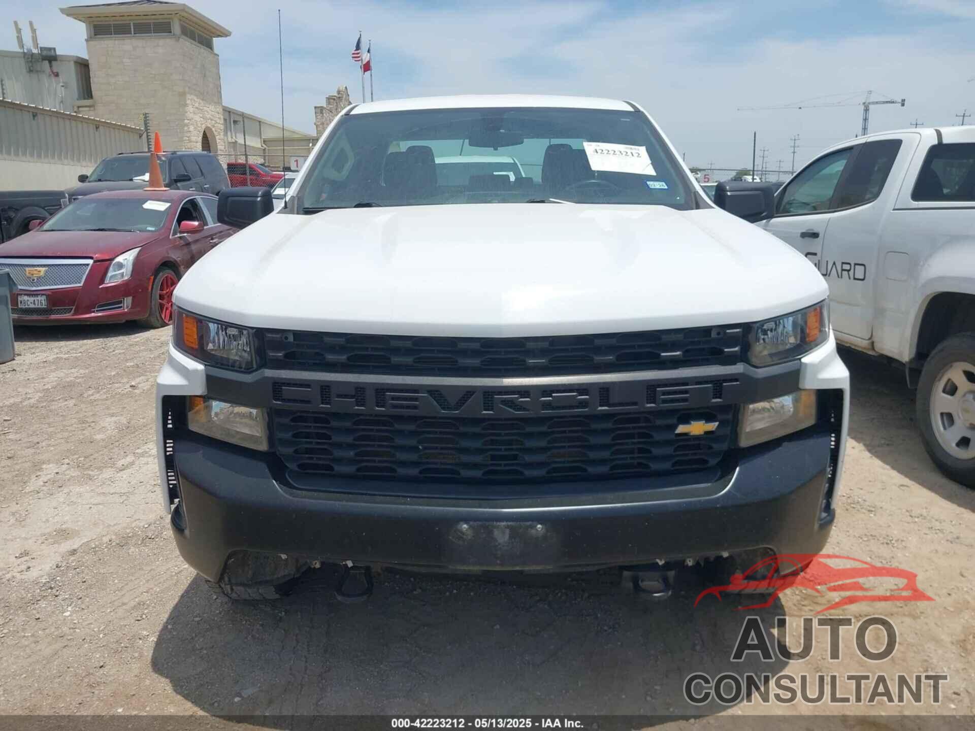 CHEVROLET SILVERADO 1500 2021 - 1GCRYAEF9MZ211203