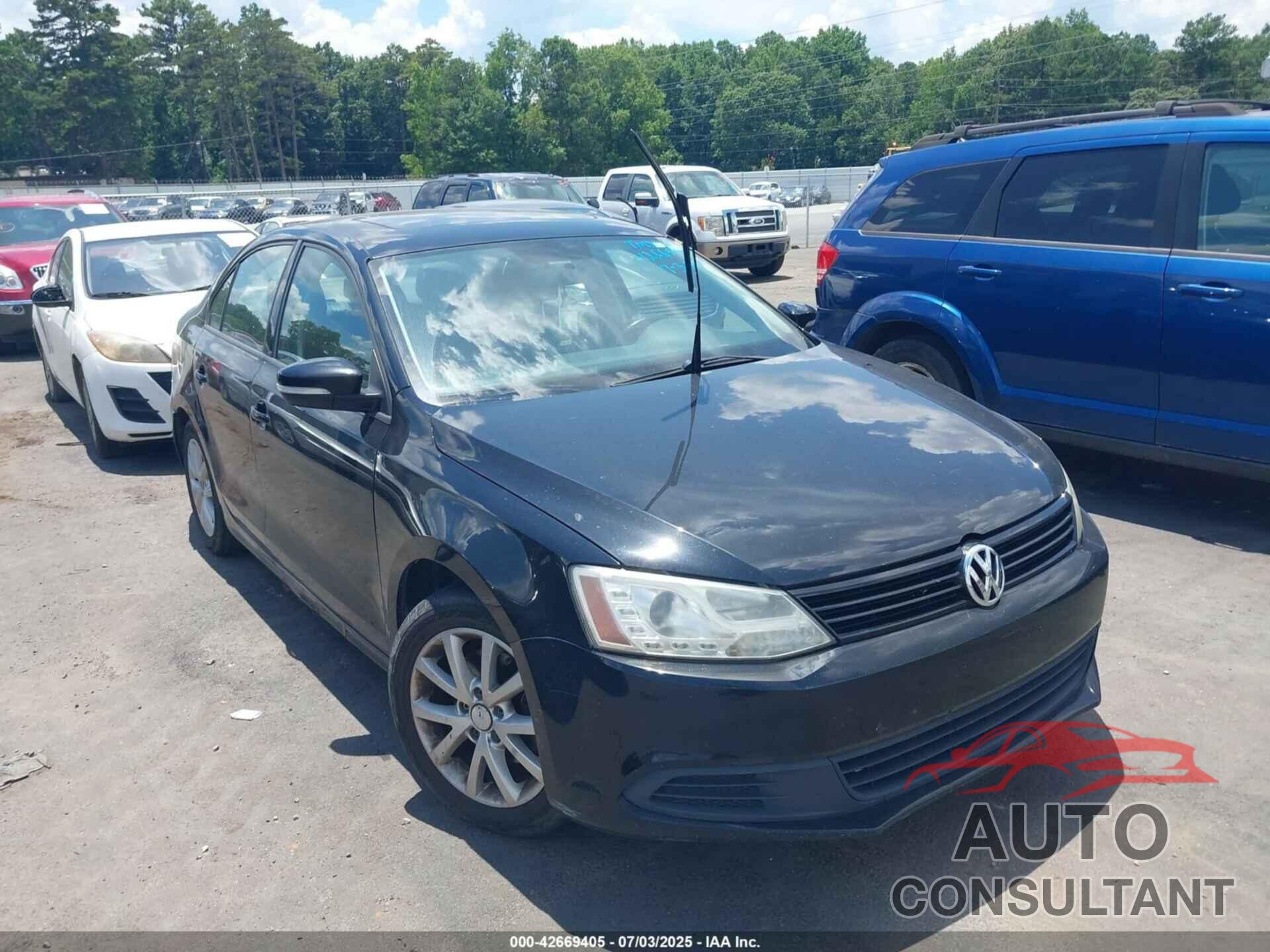 VOLKSWAGEN JETTA 2011 - 3VWBX7AJ8BM388032