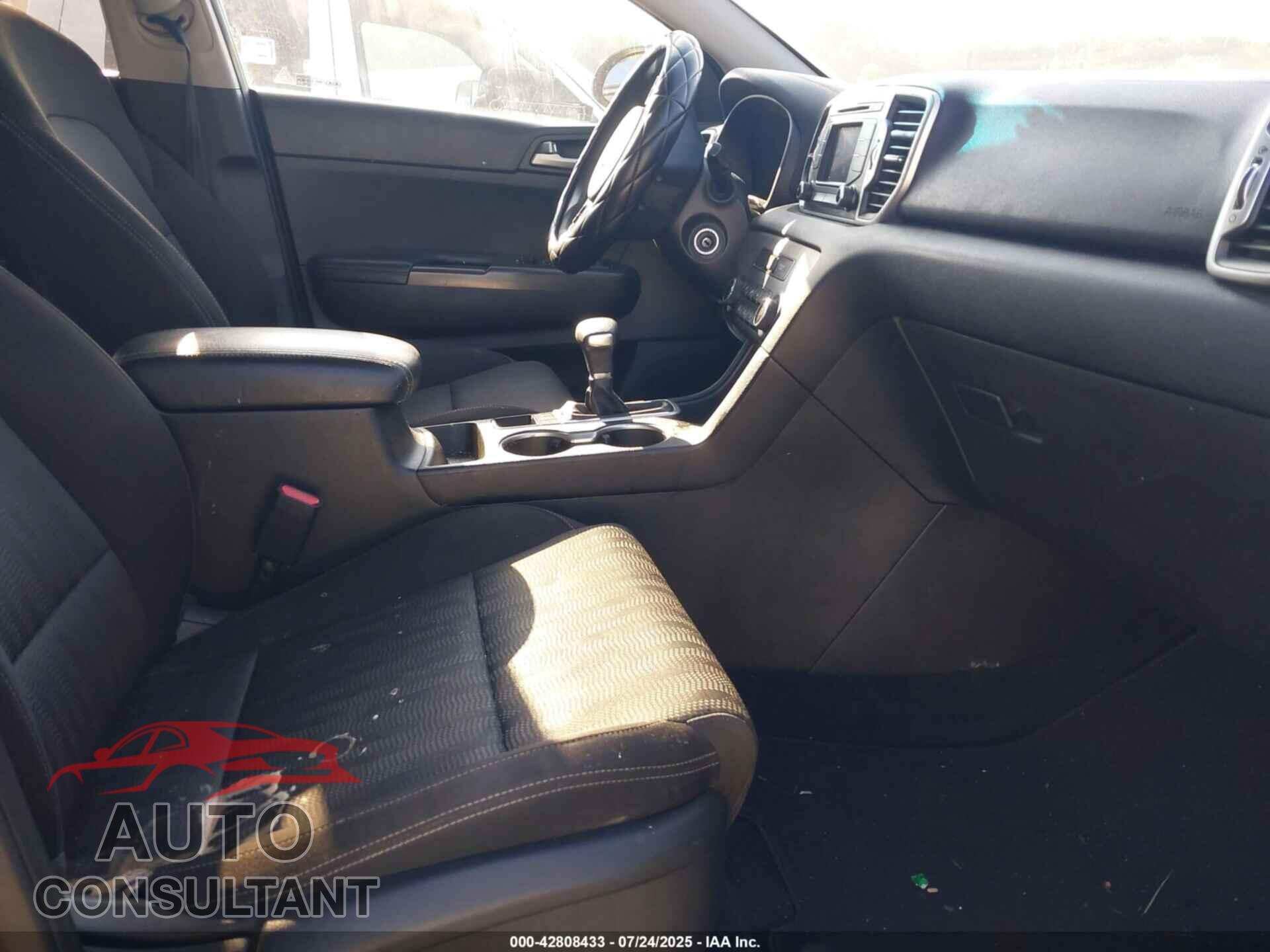 KIA SPORTAGE 2017 - KNDPMCACXH7086143
