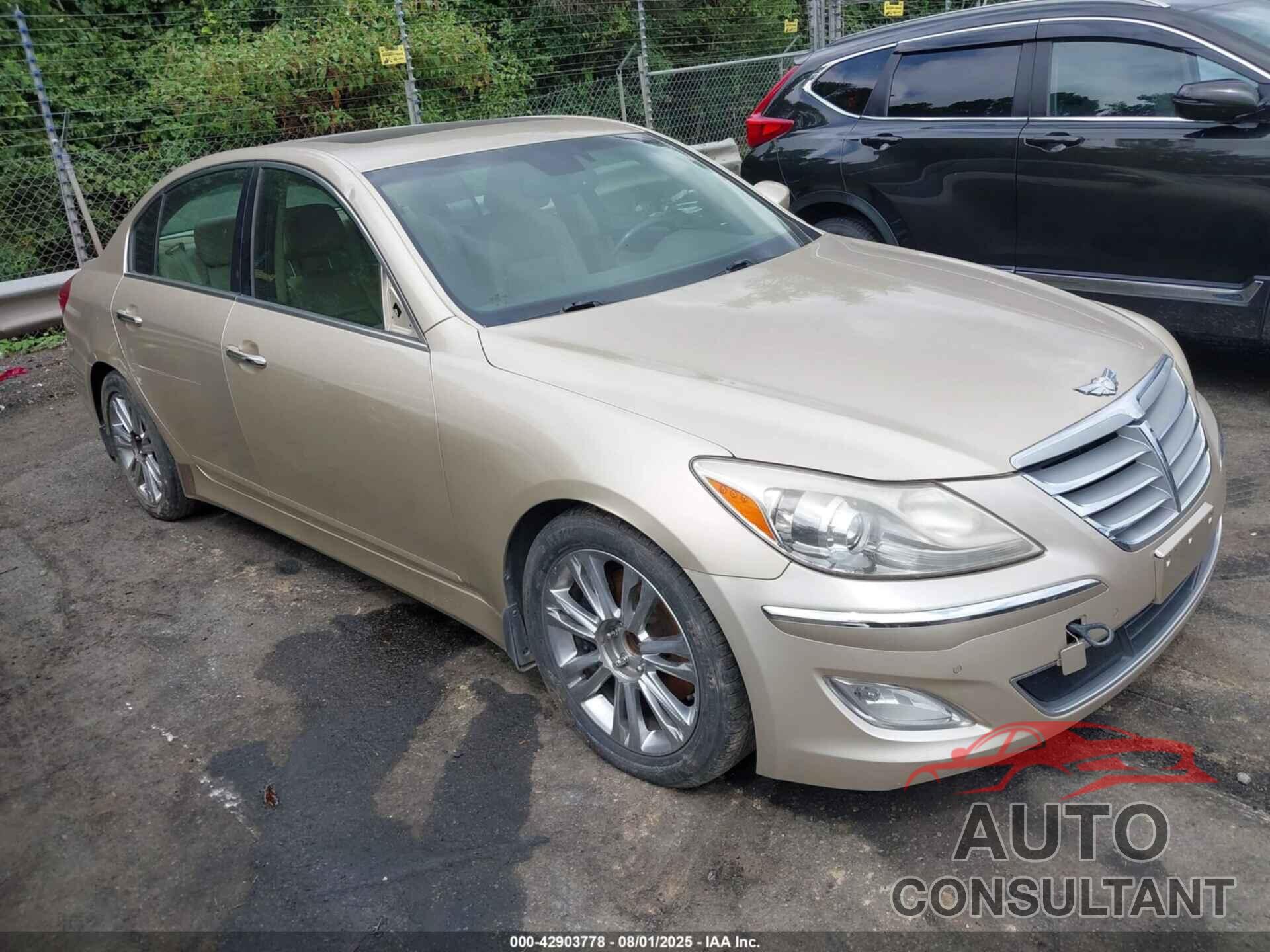 HYUNDAI GENESIS 2012 - KMHGC4DD8CU204306