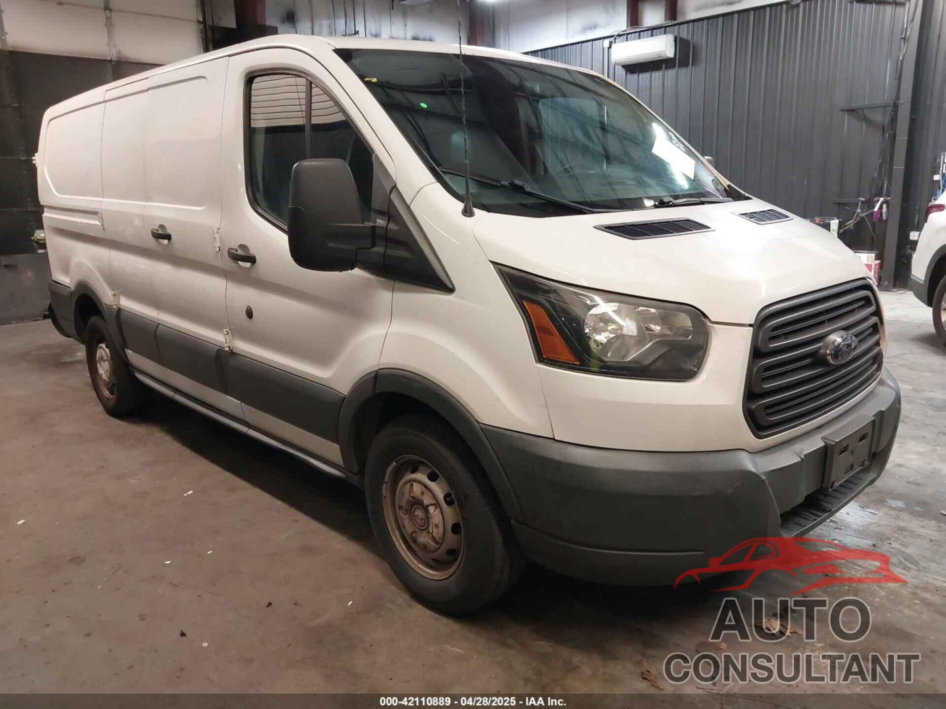 FORD TRANSIT-150 2015 - 1FTNE1ZM5FKA71131