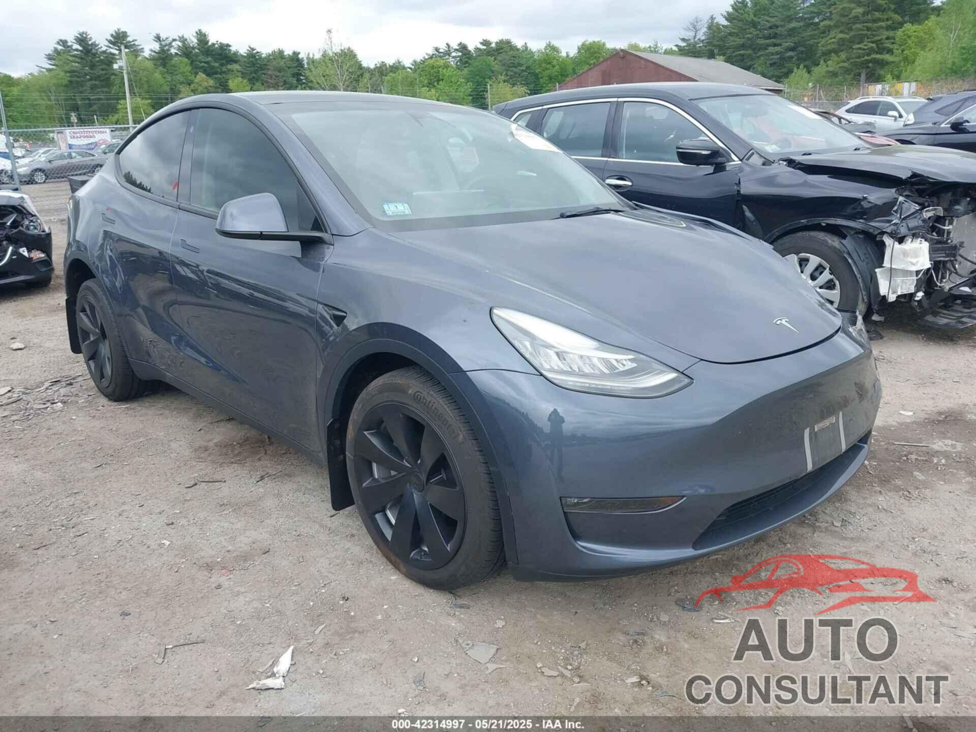 TESLA MODEL Y 2023 - 7SAYGDEE8PA023354