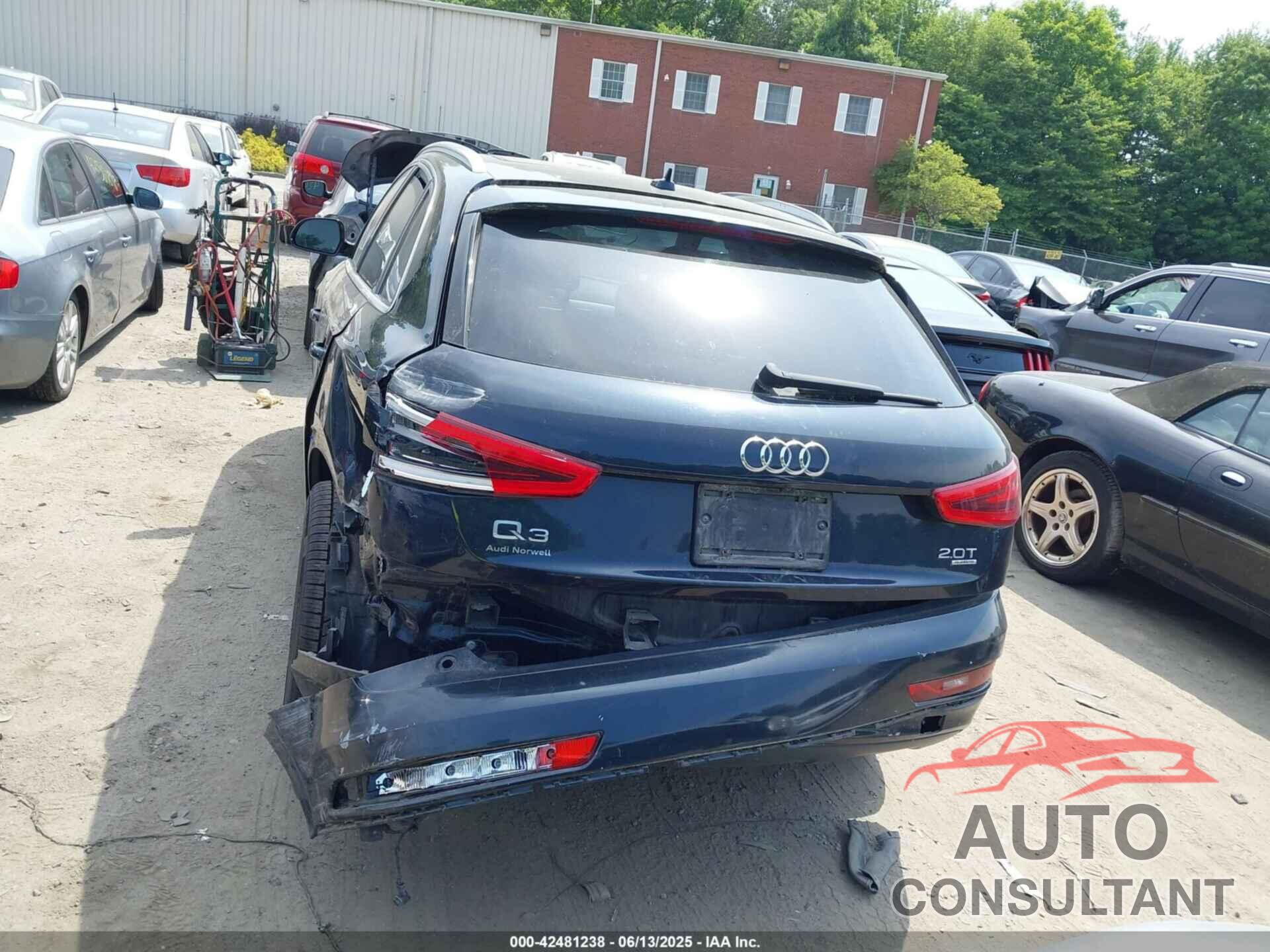 AUDI Q3 2015 - WA1EFCFS6FR004485