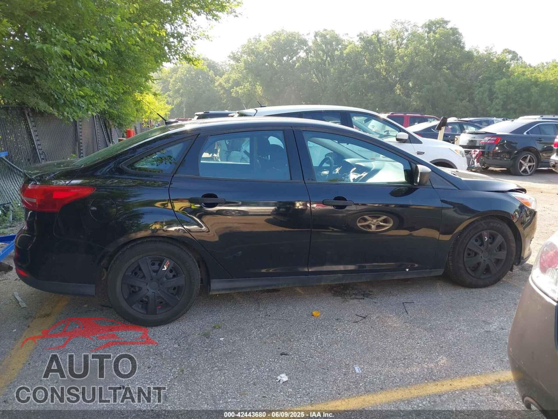 FORD FOCUS 2016 - 1FADP3E28GL397285