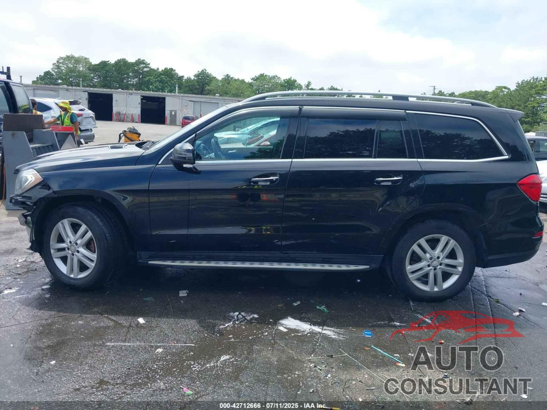 MERCEDES-BENZ GL 450 2015 - 4JGDF6EE7FA564654