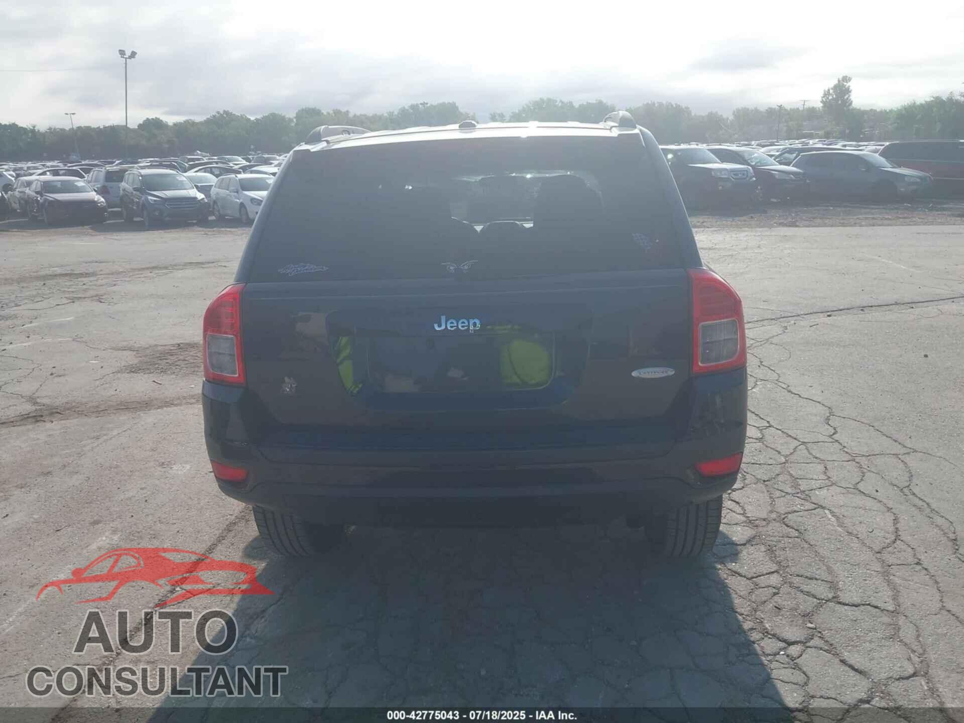 JEEP COMPASS 2011 - 1J4NT1FB7BD137745