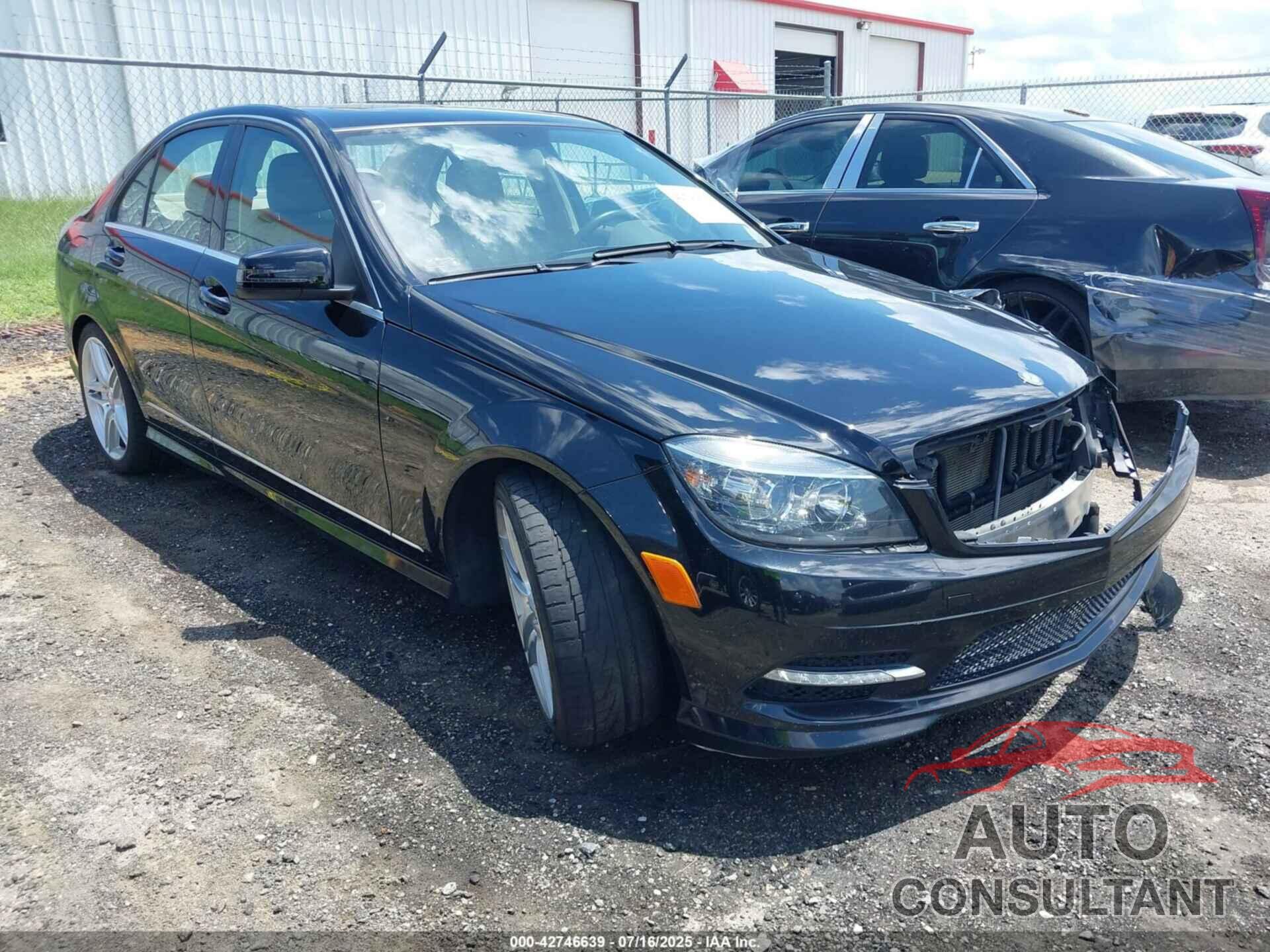MERCEDES-BENZ C 300 2011 - WDDGF5EB0BA524305