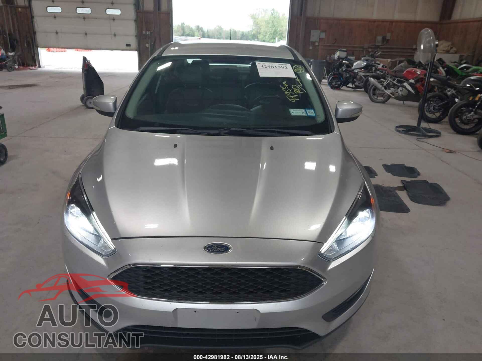 FORD FOCUS 2015 - 1FADP3F24FL347352