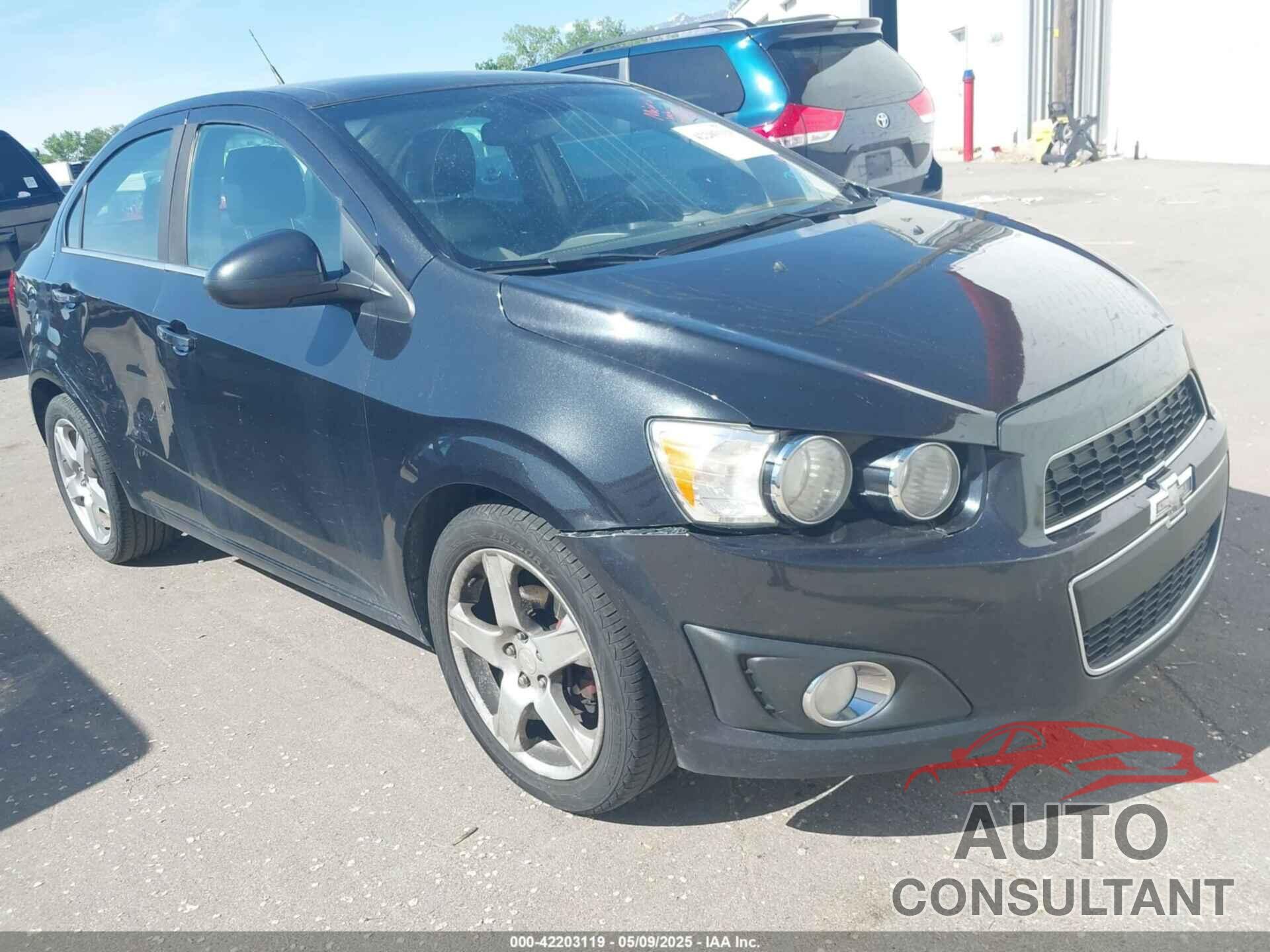 CHEVROLET SONIC 2013 - 1G1JE5SG4D4121828