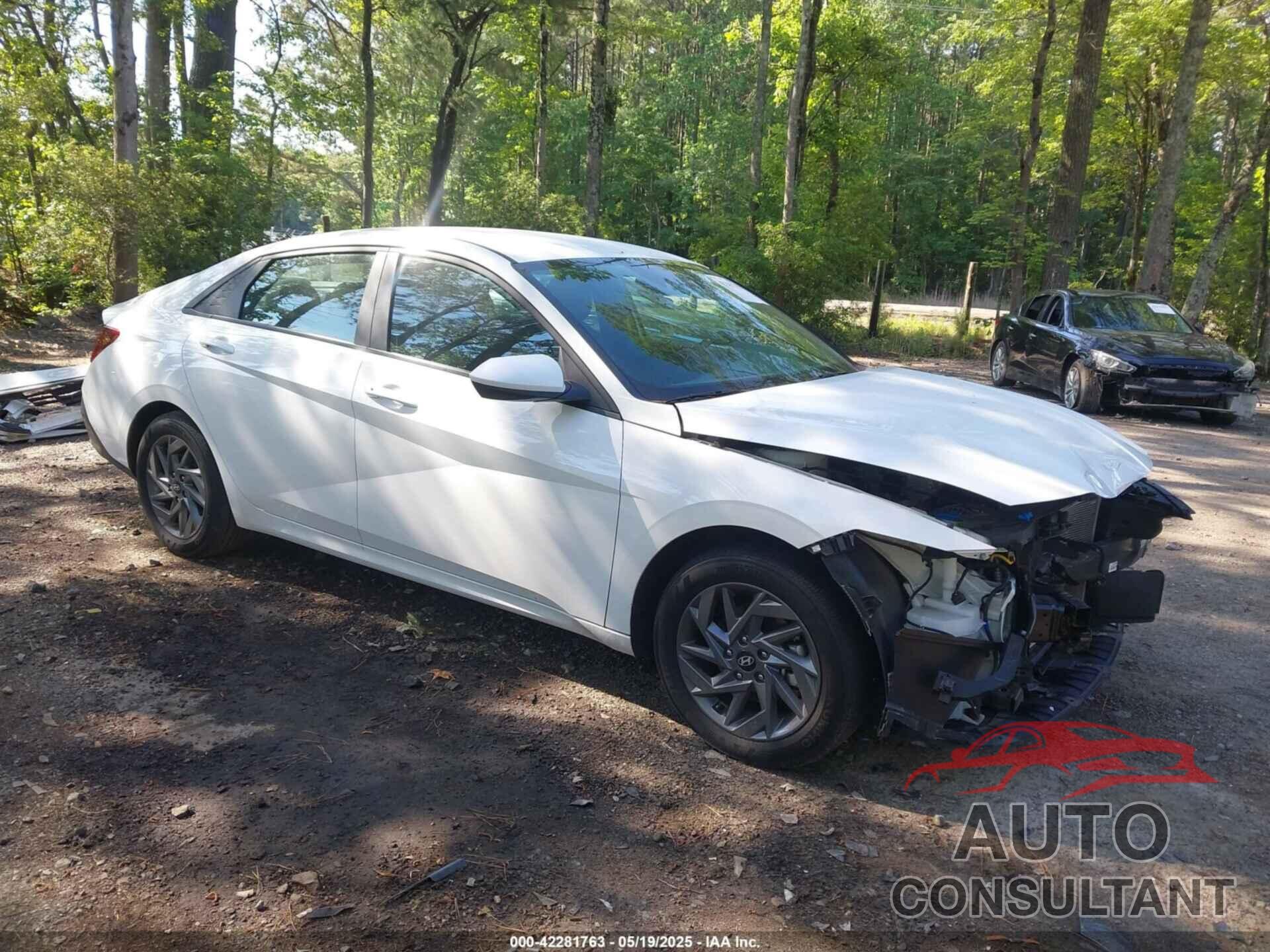 HYUNDAI ELANTRA 2024 - KMHLM4DG0RU685649
